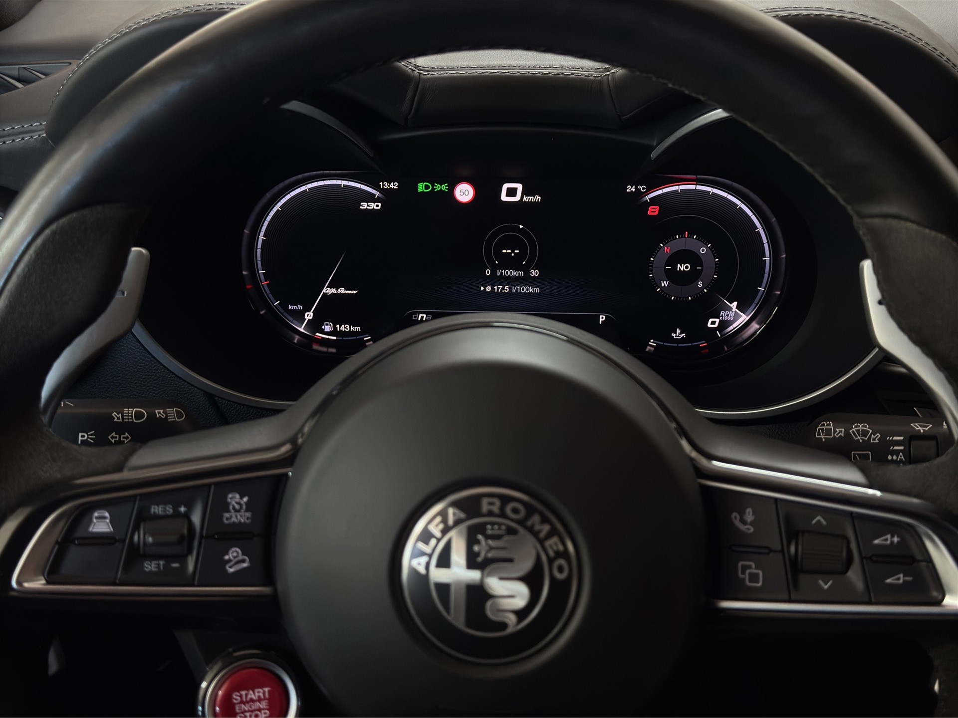 ALFA ROMEO Stelvio 2.9 V6 Quadrifoglio Pack Sky Q4 AT8 "Panodach-ADAS Plus-21"Alufelgen"-image-15