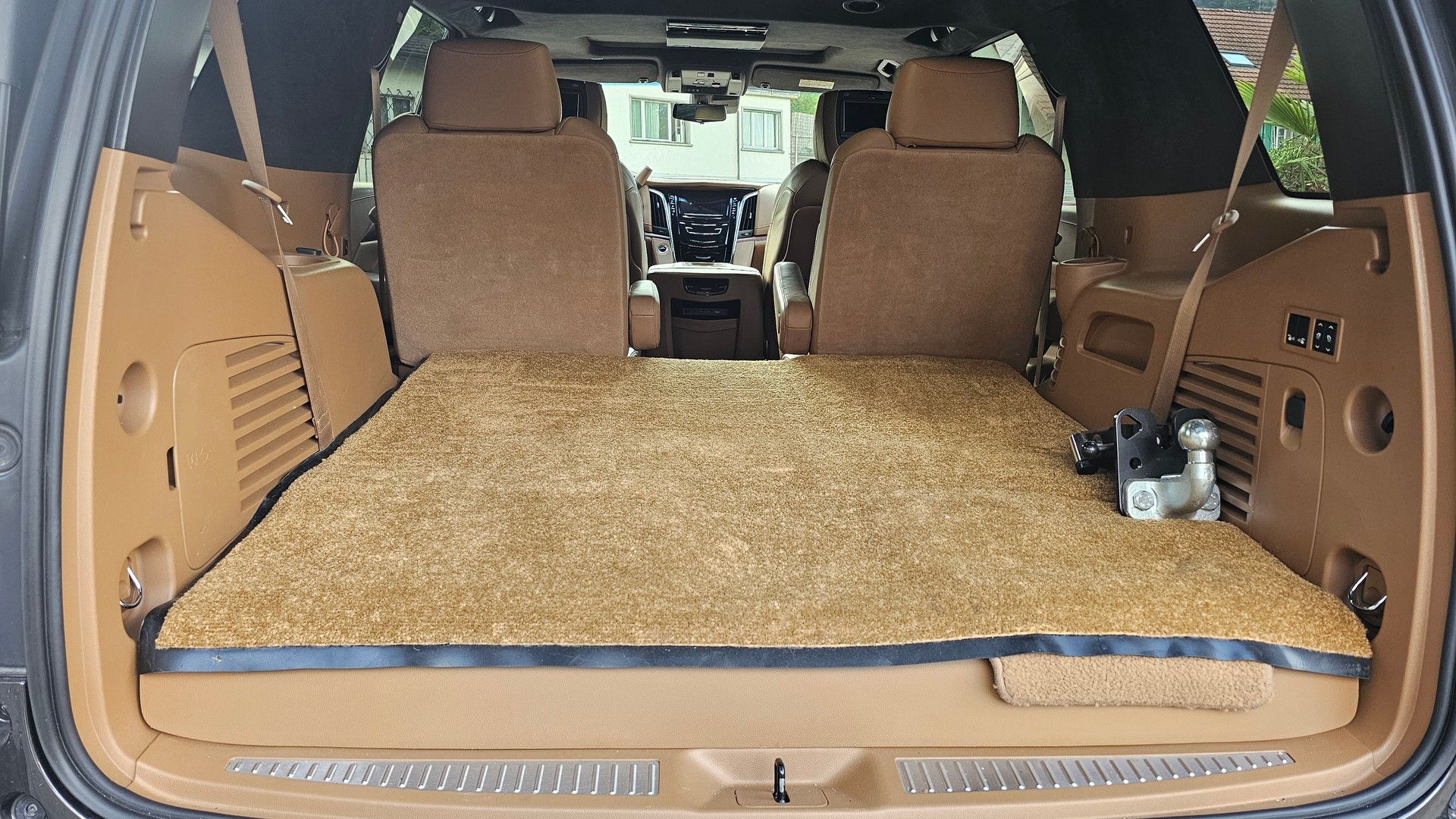 CADILLAC Escalade 6.2 ESV Platinum Automatic-image-11