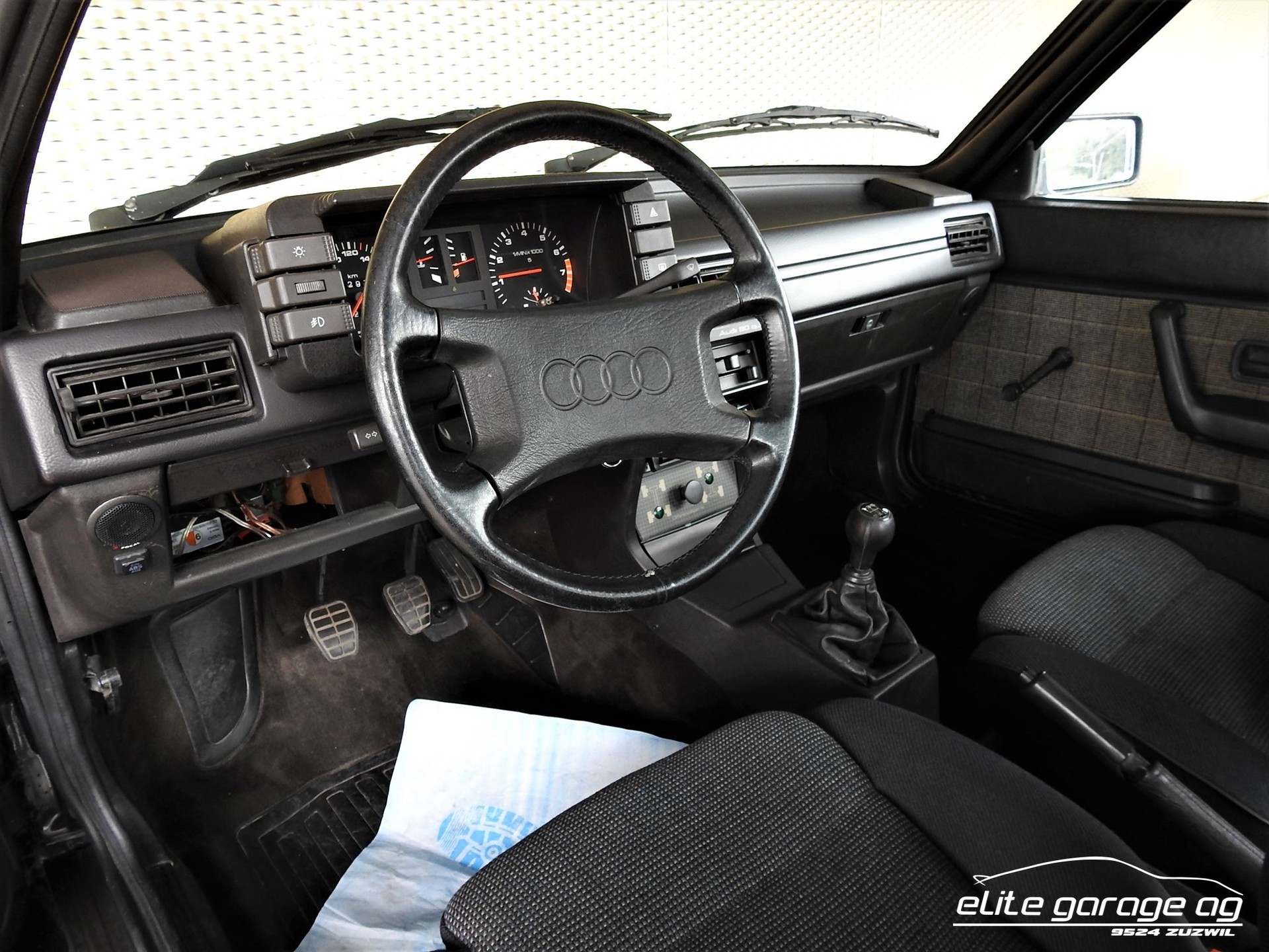 AUDI 80 2.1 quattro 5E-image-7
