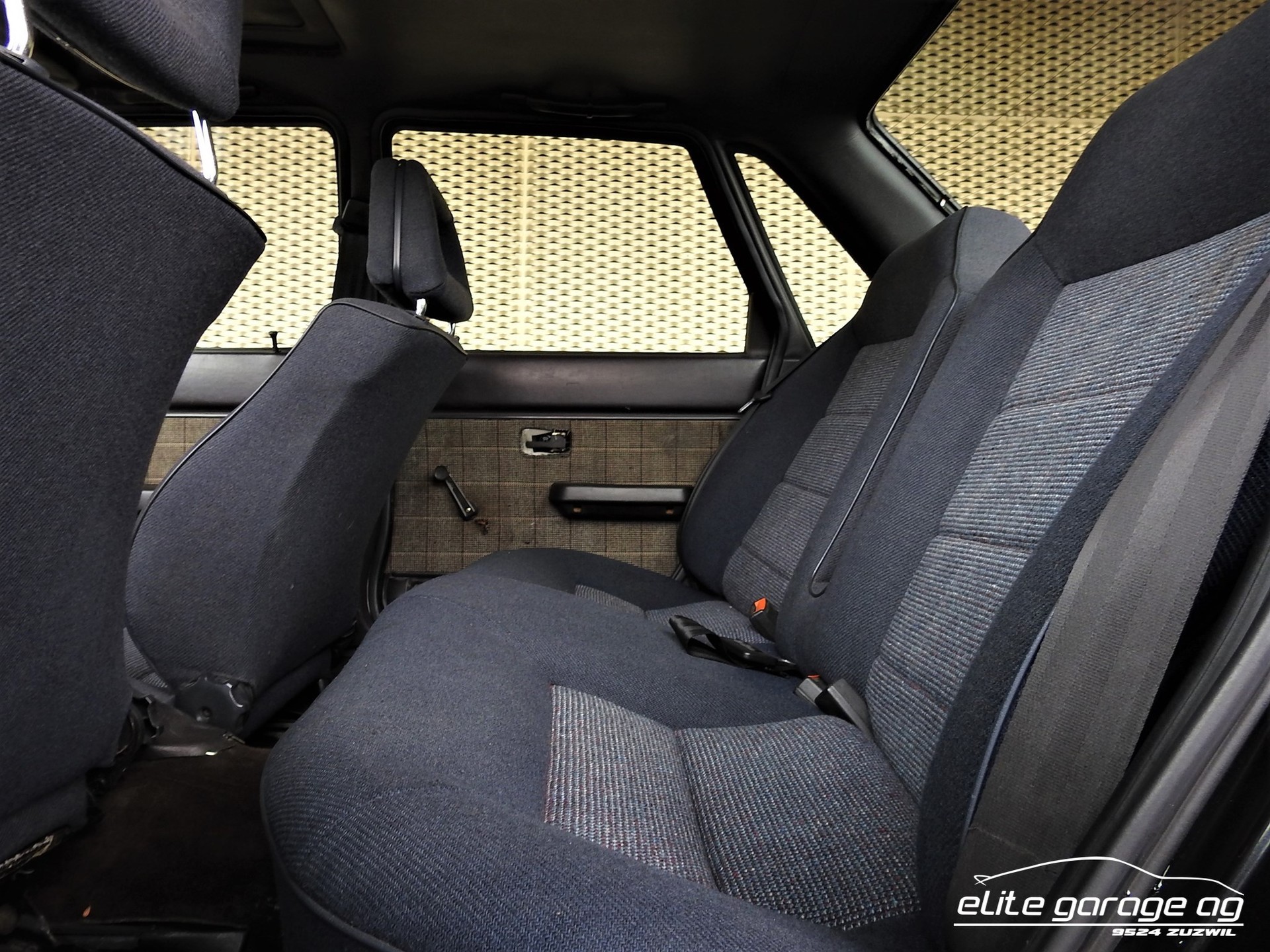 AUDI 80 2.1 quattro 5E-image-10