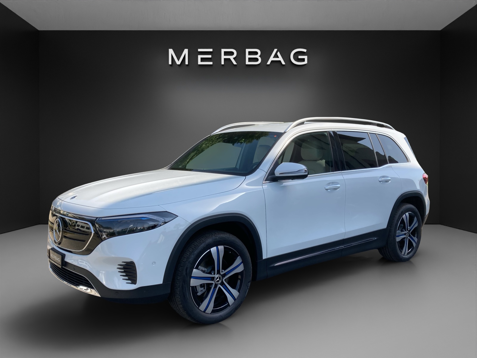 MERCEDES-BENZ EQB 300 4Matic Swiss Star