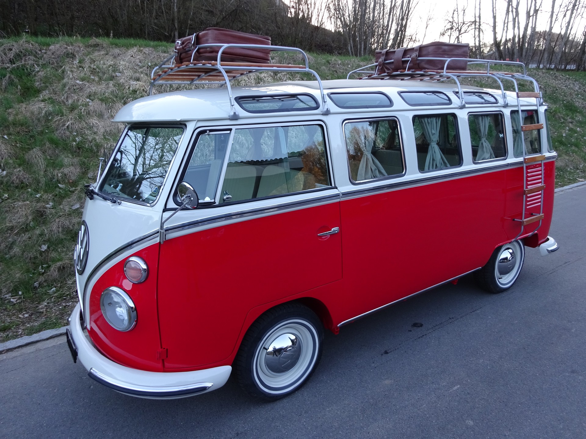 VW T1 Bulli Samba Camper-image-1