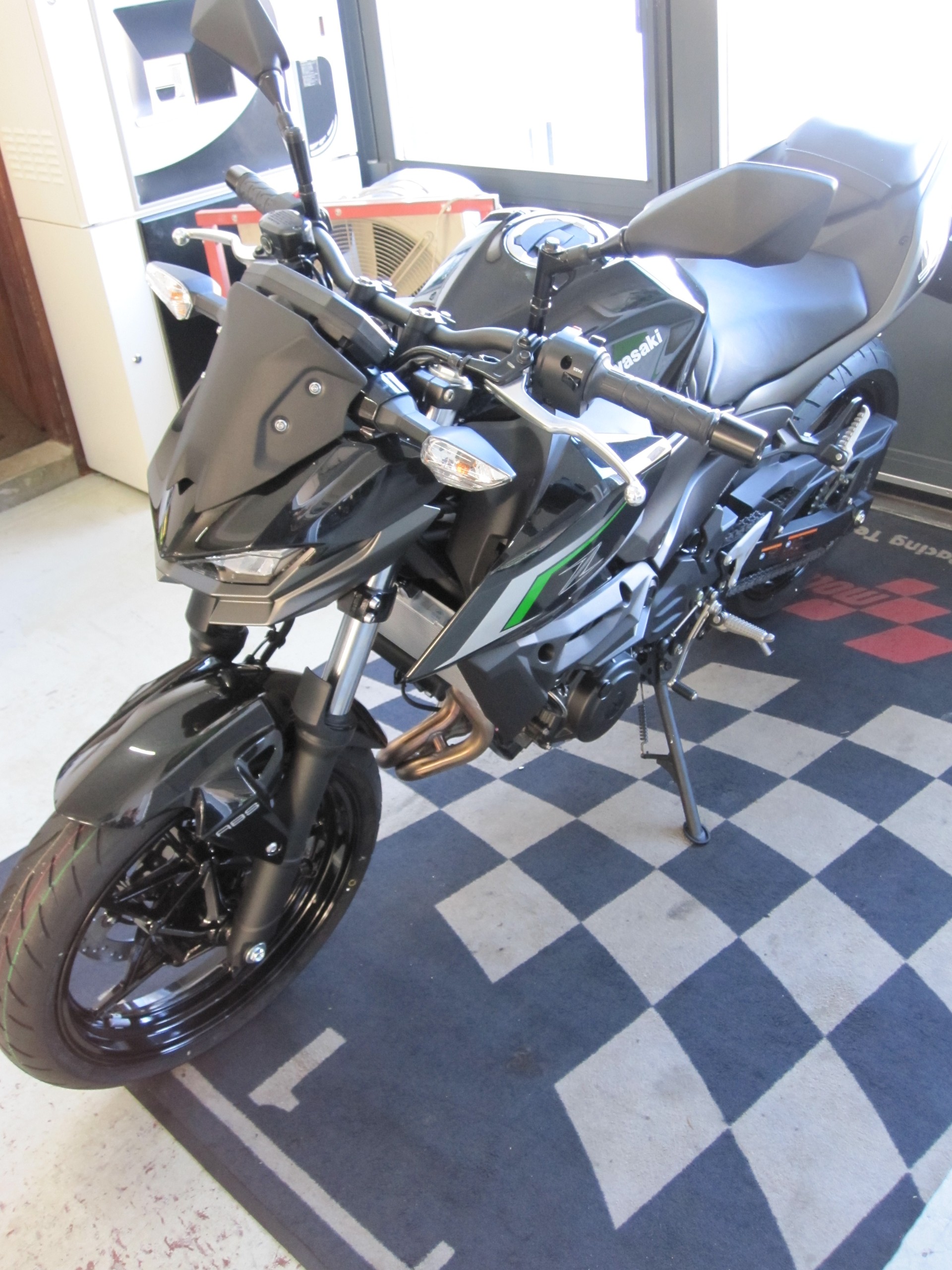 KAWASAKI Z 500-image-4