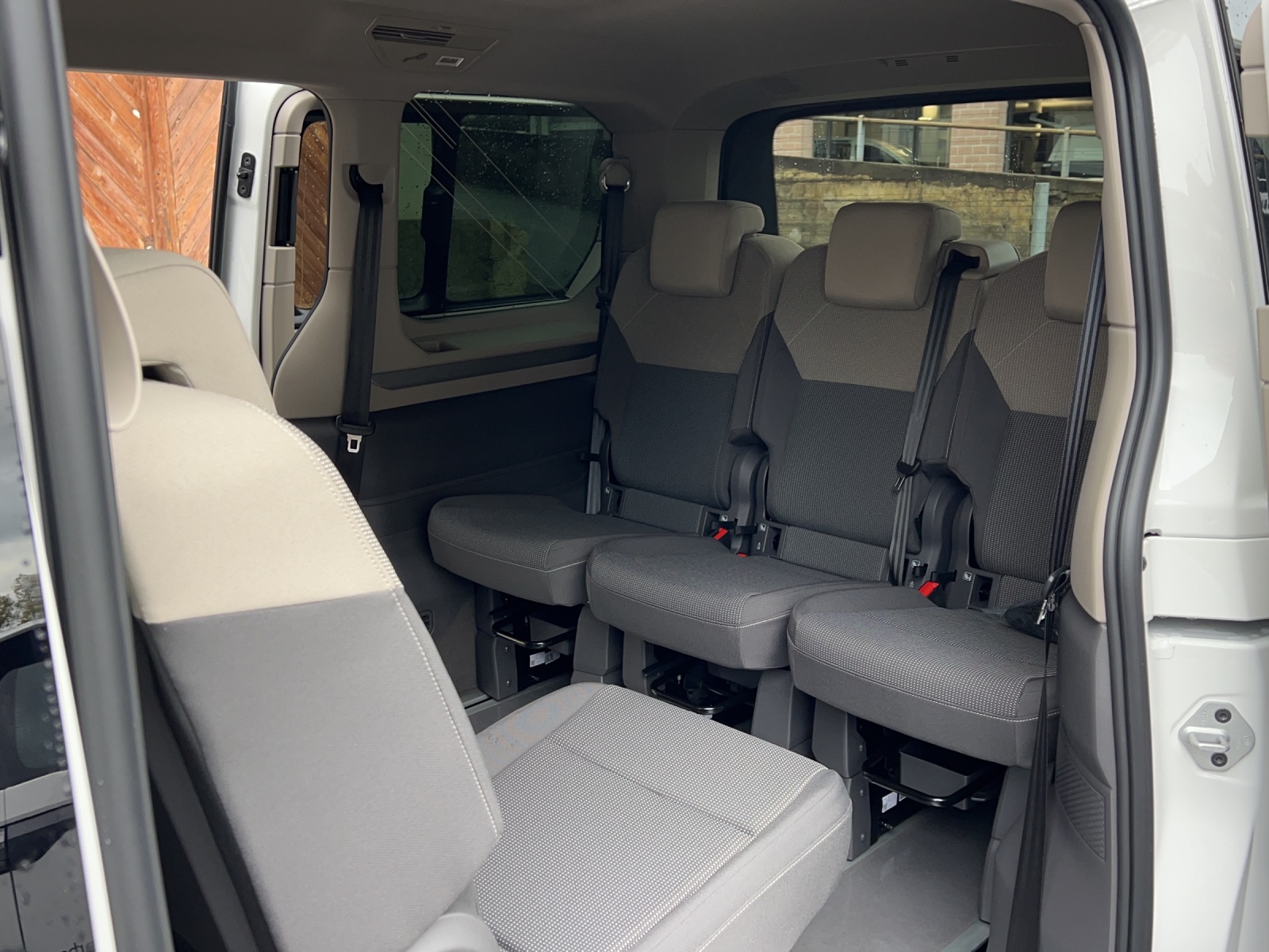VW Multivan 1.4 eHybrid Life Edition DSG-image-9