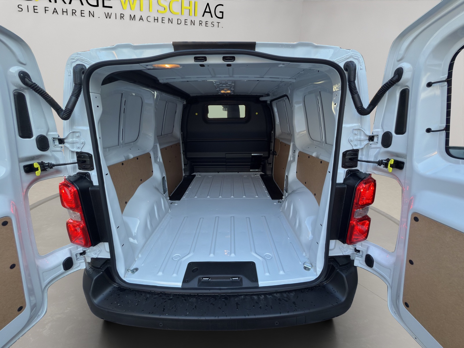 OPEL Vivaro Cargo M 2.7t 1.5 CDTi-image-11