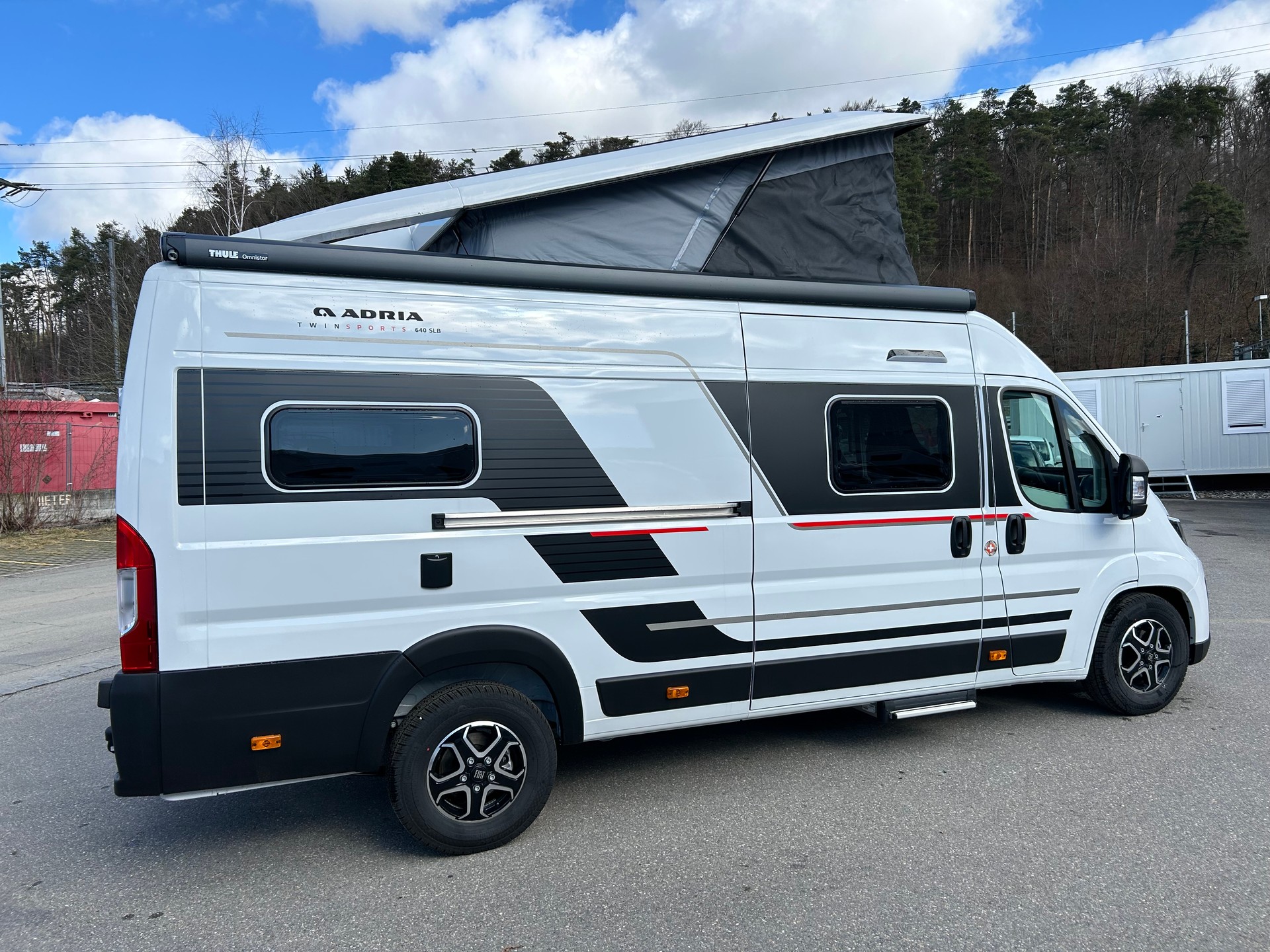 ADRIA Twin Sports 640 SLB-showroom-element-1