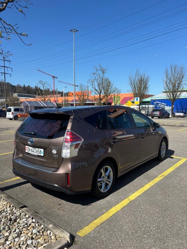 TOYOTA Prius+ 1.8 VVT-i HSD Sol Premium-image-3