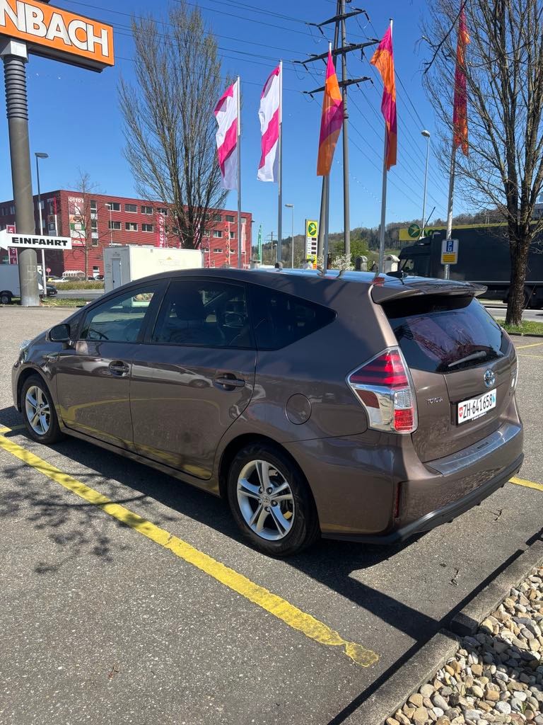 TOYOTA Prius+ 1.8 VVT-i HSD Sol Premium-image-2