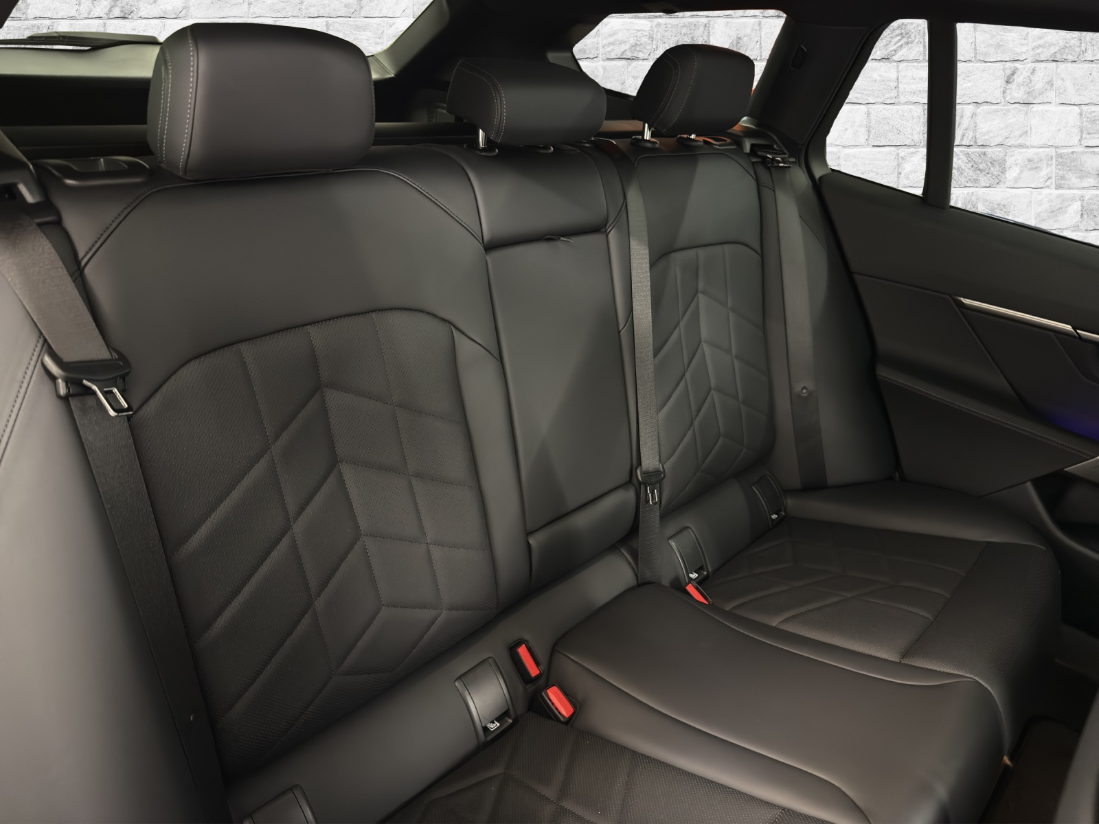 BMW 520d xDr 48V Tour M Sport-image-15