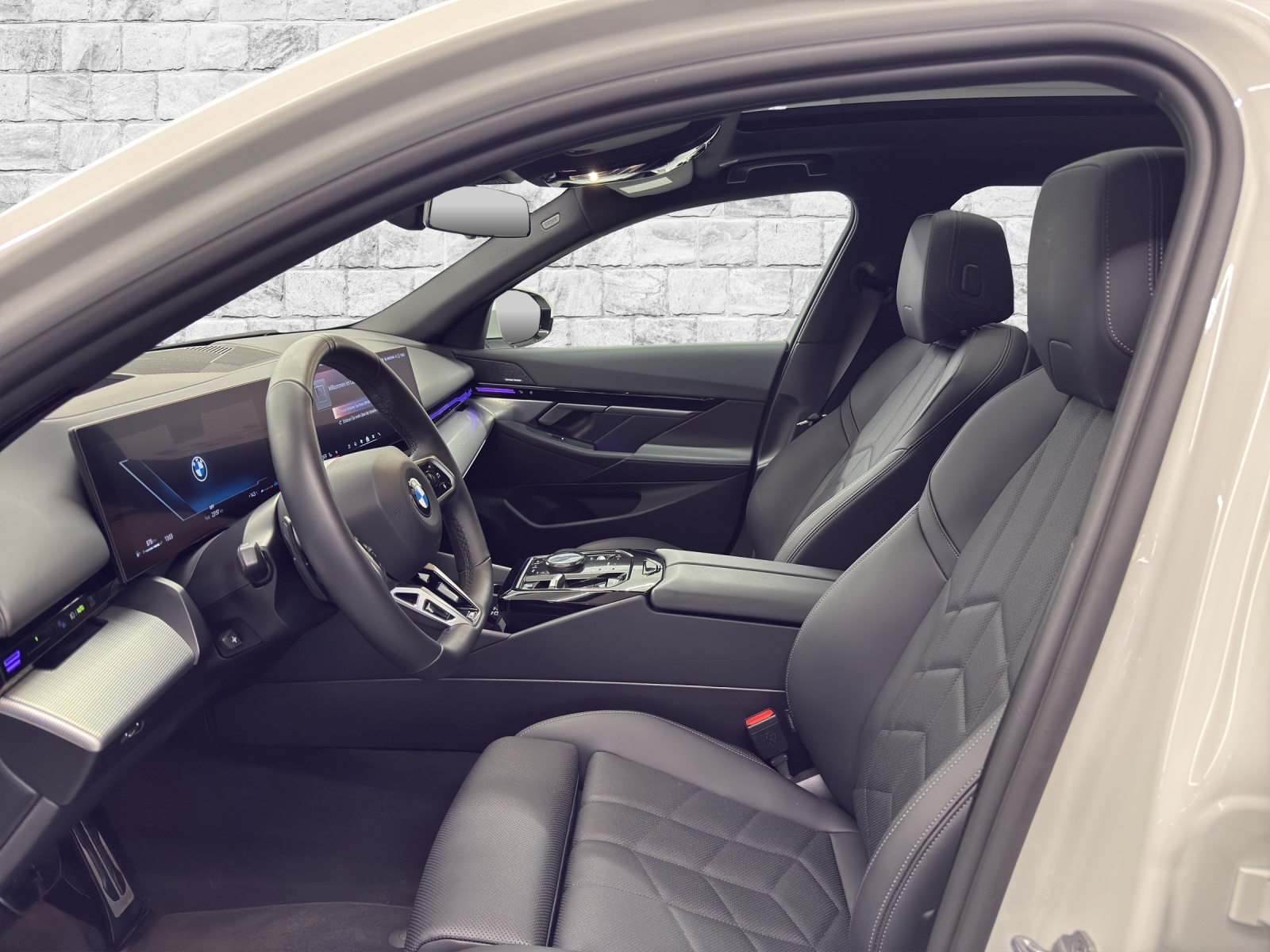 BMW 520d xDr 48V Tour M Sport-image-6