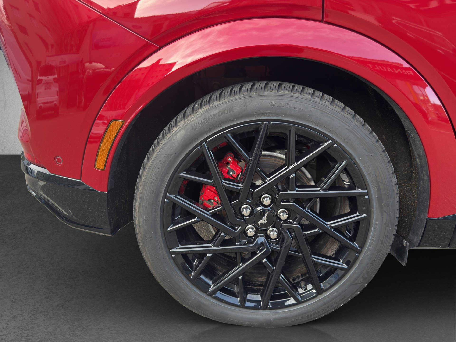 FORD Mustang Mach-E Extended GT AWD-image-25