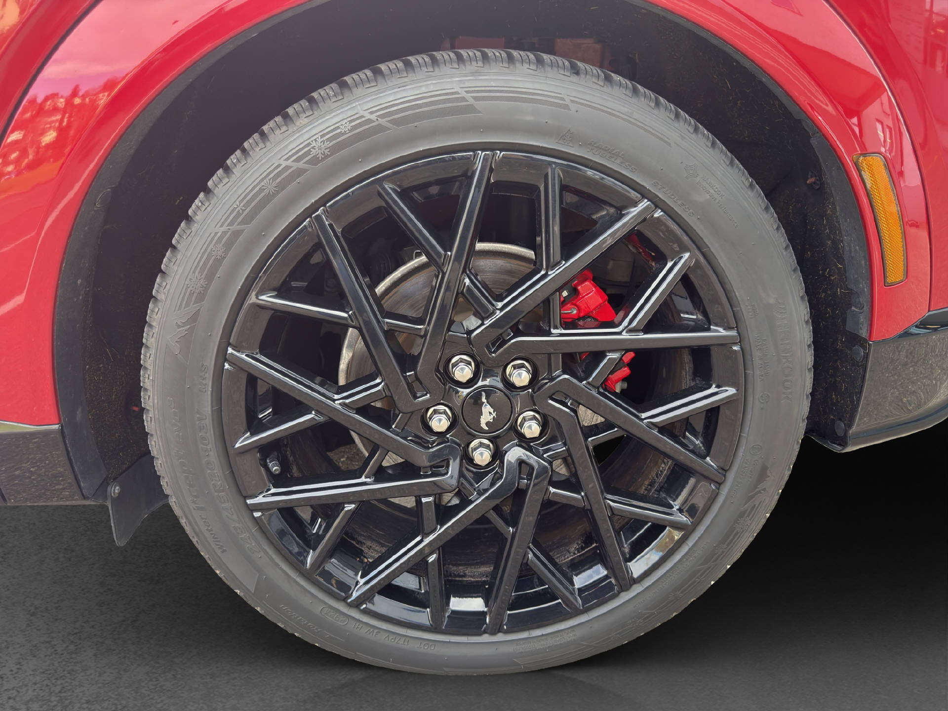FORD Mustang Mach-E Extended GT AWD-image-22