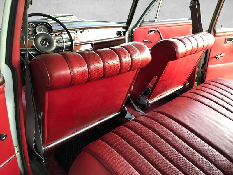 MERCEDES-BENZ 250 S-image-10