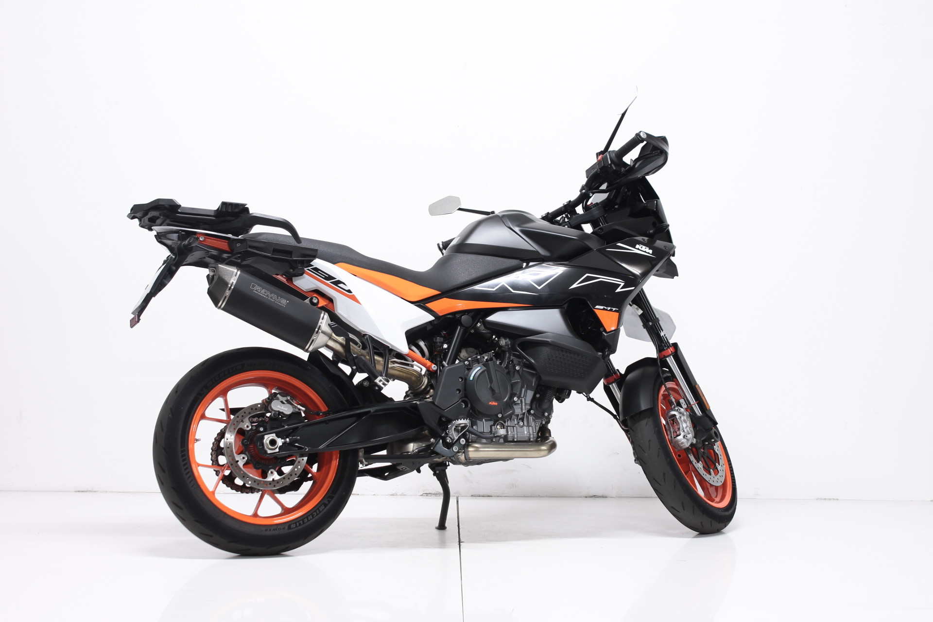 KTM 890 SMT-image-2