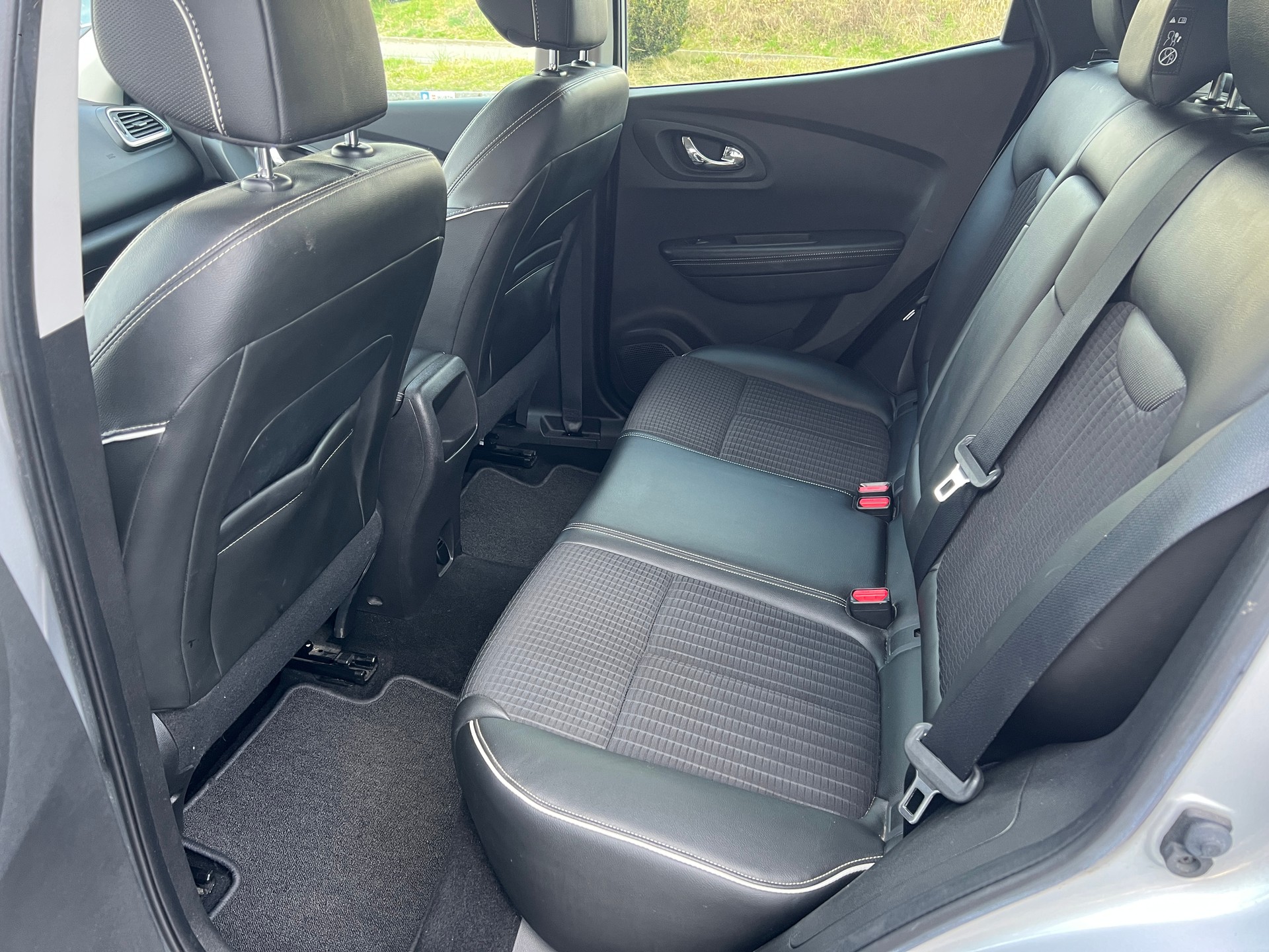 RENAULT Kadjar 1.5 dCi Bose EDC-image-9
