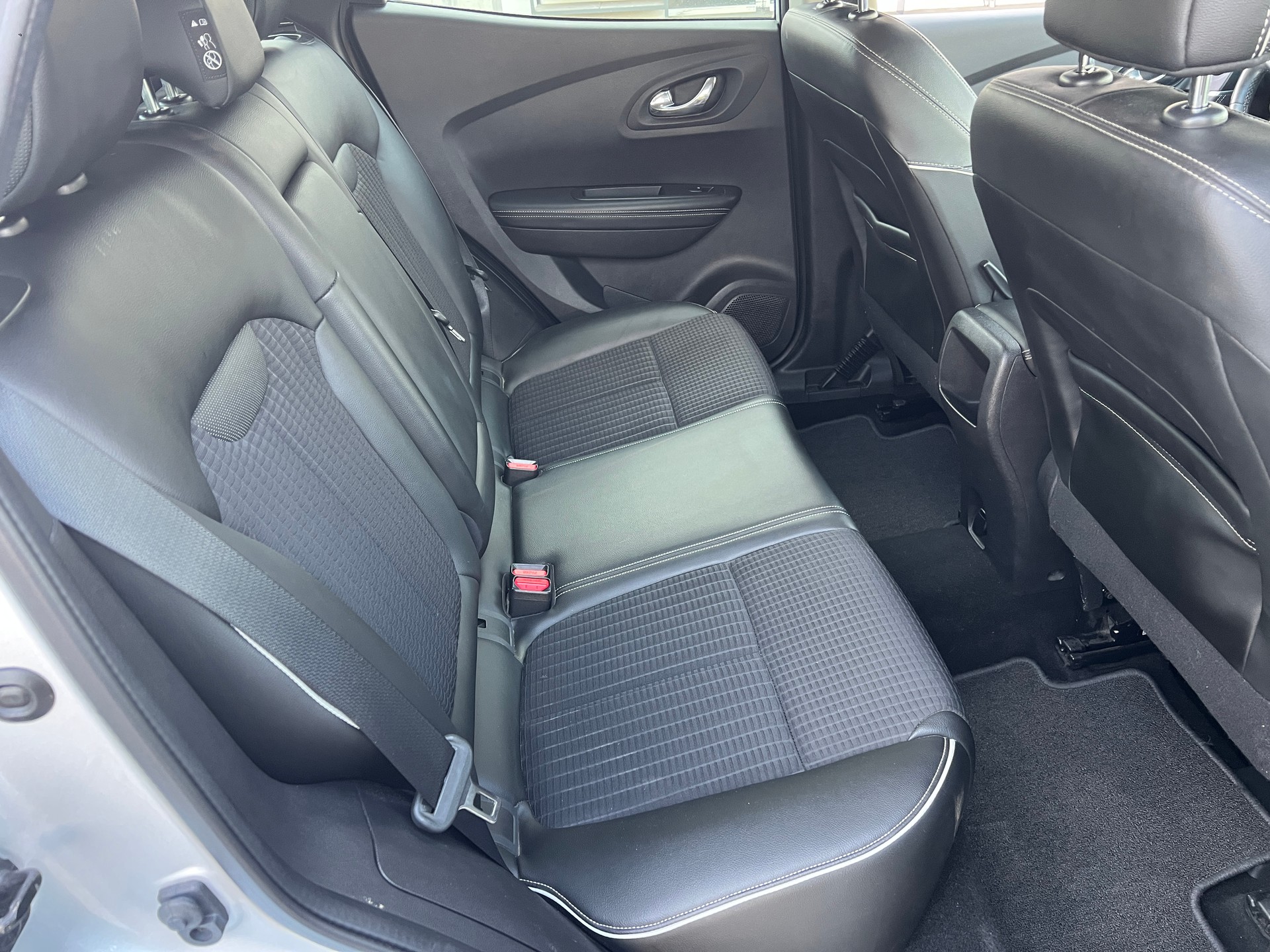 RENAULT Kadjar 1.5 dCi Bose EDC-image-11