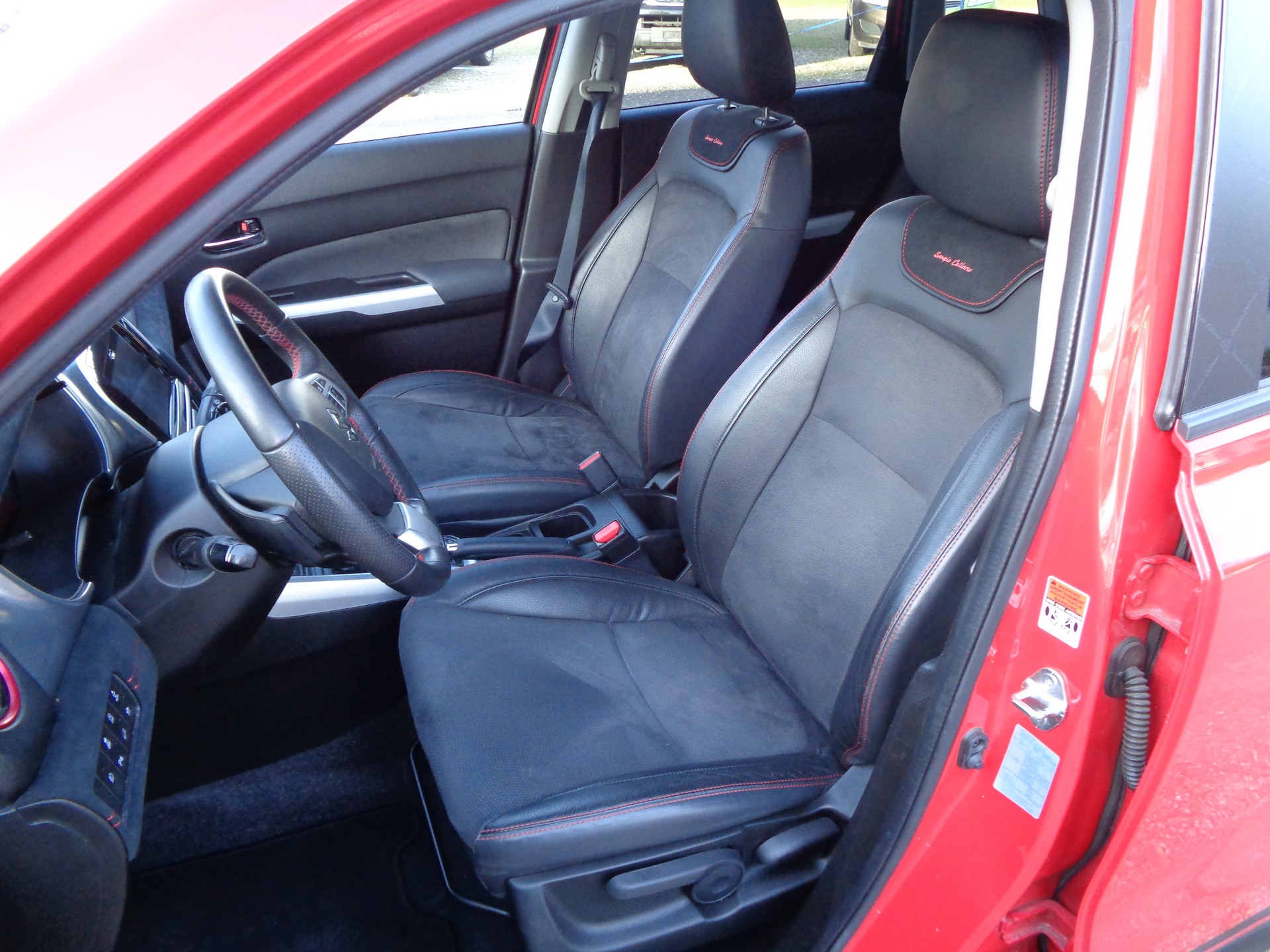 SUZUKI Vitara 1.4 Boosterjet Sergio Cellano Top Automatic-image-9