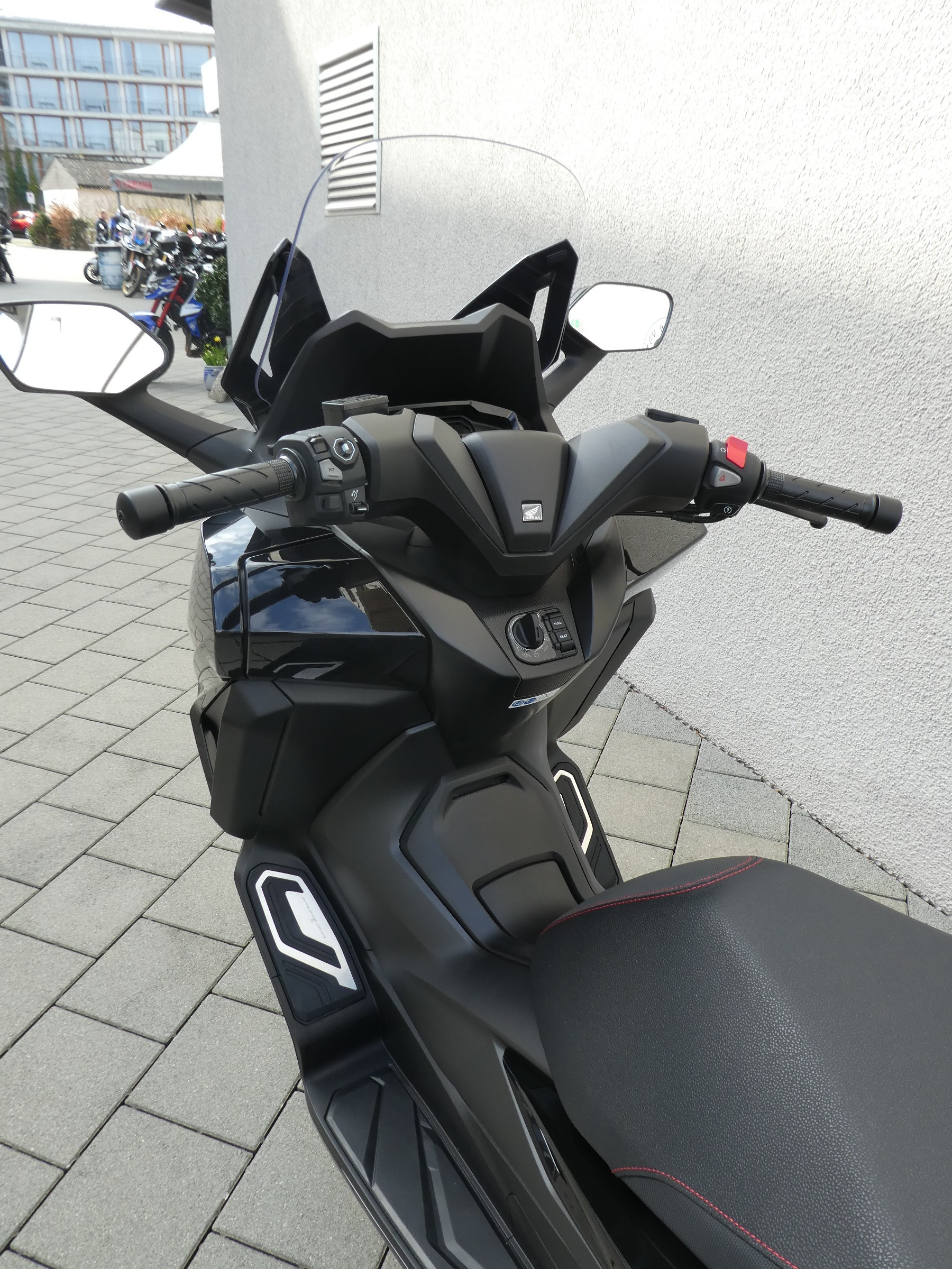 HONDA NSS 350 Smart Top Box-image-5