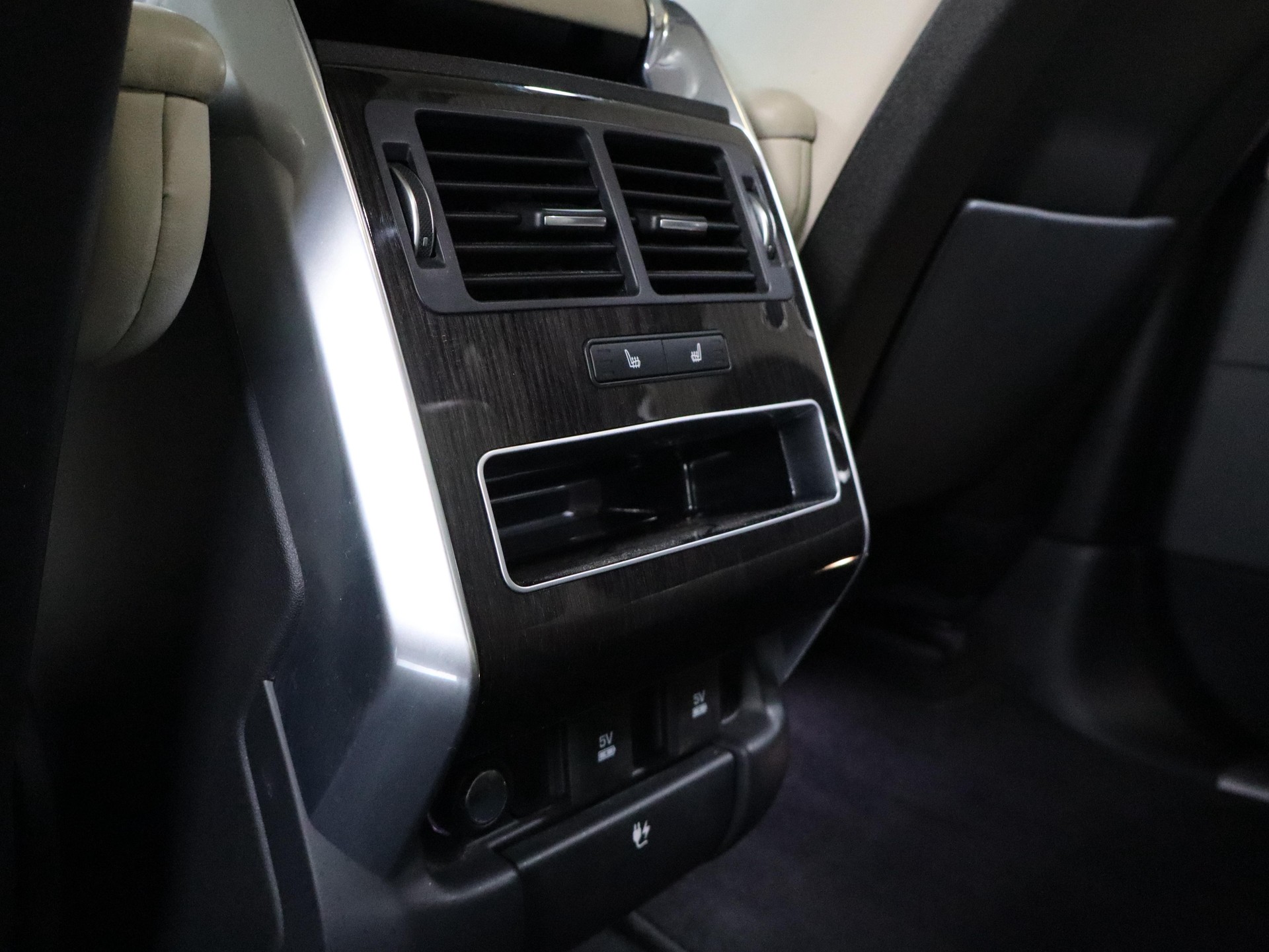 LAND ROVER 3.0 V6 S/C HSE Dynamic Automatic-image-14