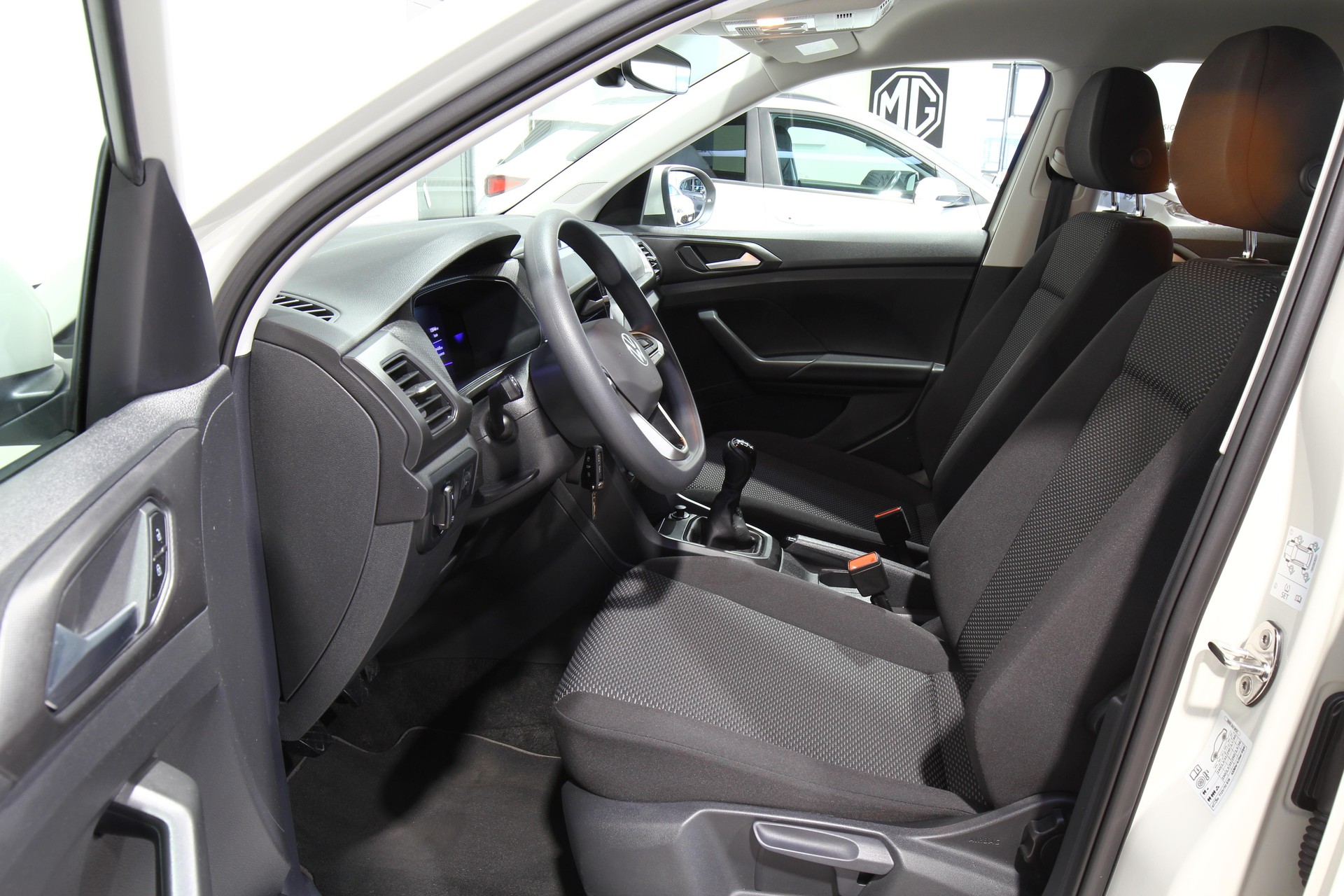 VW T-Cross 1.0 TSI-image-8