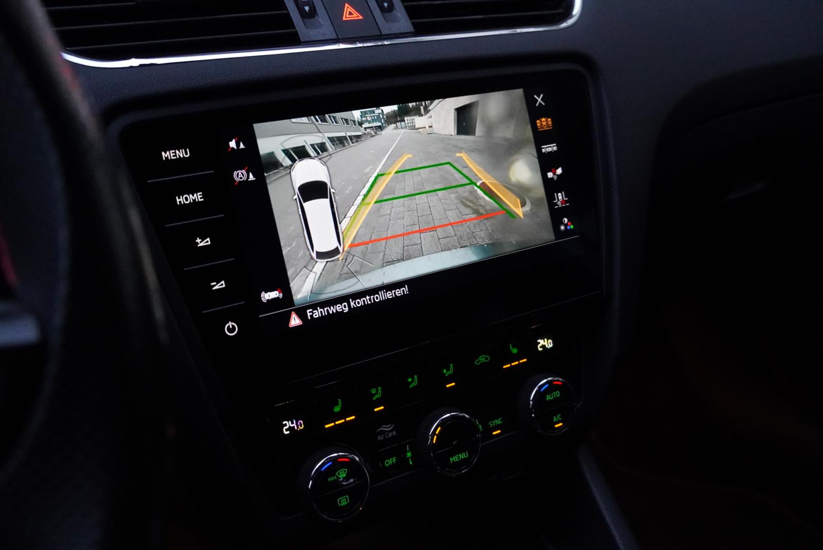 SKODA Octavia Combi 2.0 TSI RS Prag DSG-image-21