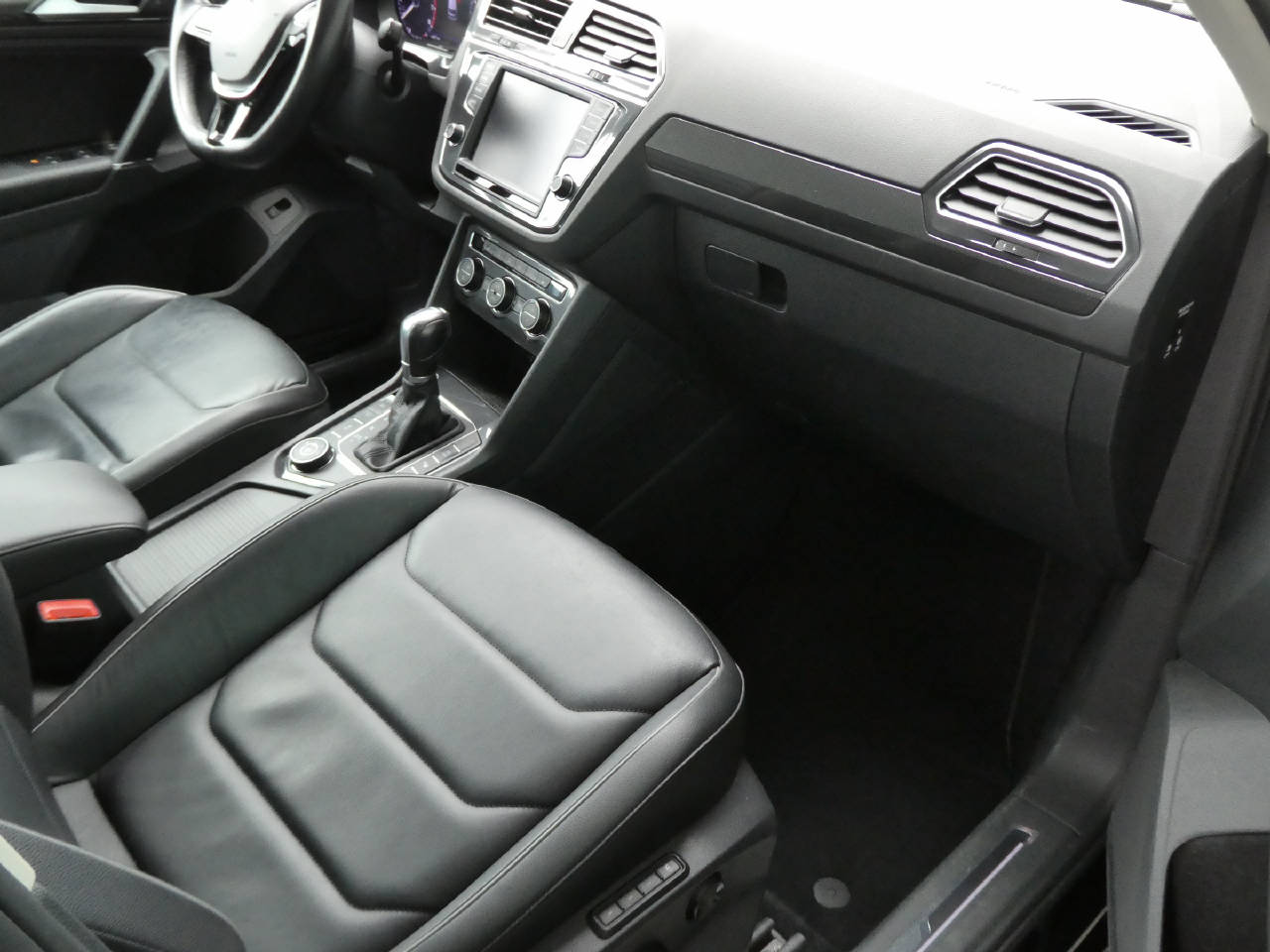 VW Tiguan 2.0 TSI Highline DSG-image-9