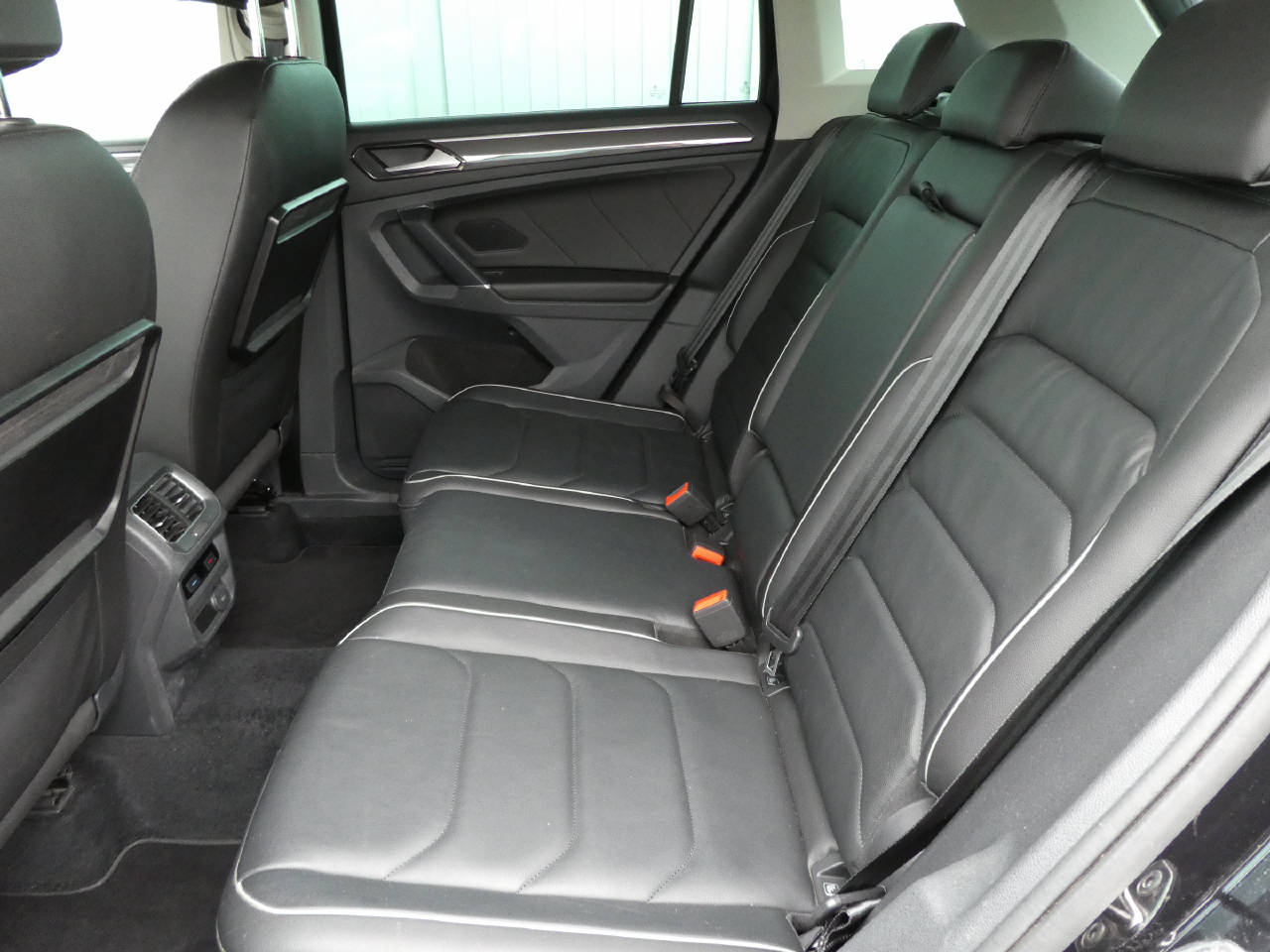 VW Tiguan 2.0 TSI Highline DSG-image-10