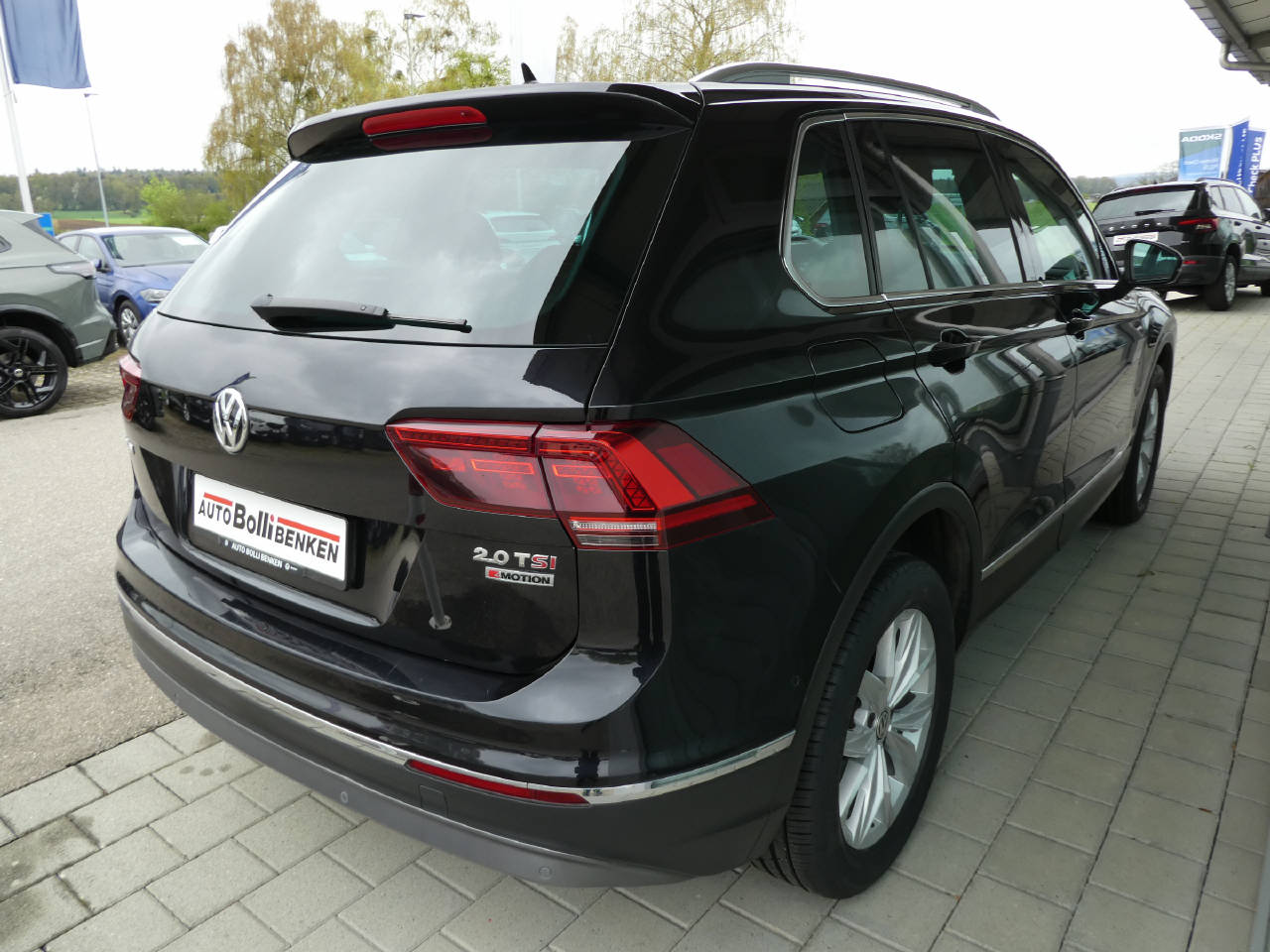 VW Tiguan 2.0 TSI Highline DSG-image-4