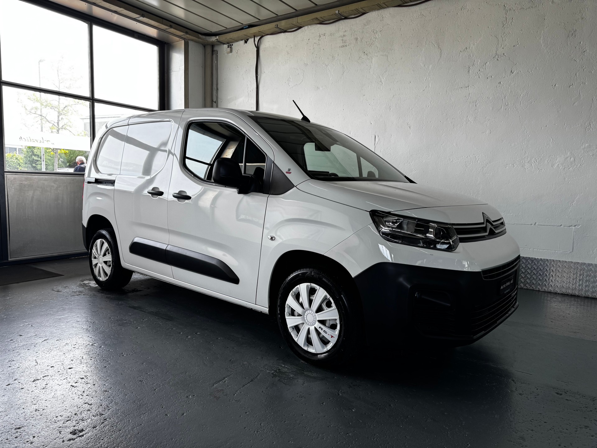 CITROEN Berlingo Van 1.2 Pure Tech 130 s/s Driver EAT8-showroom-element-1