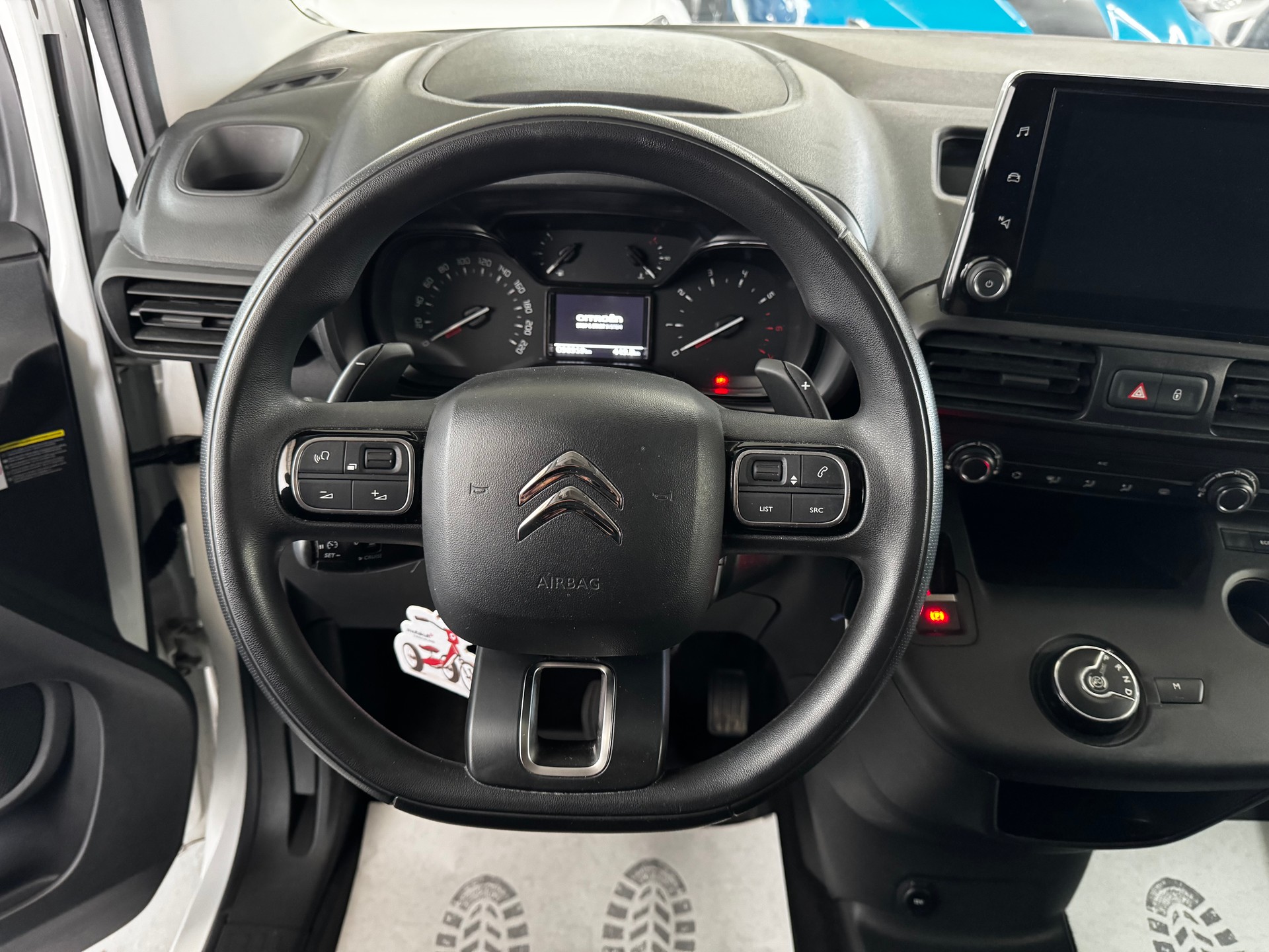 CITROEN Berlingo Van 1.2 Pure Tech 130 s/s Driver EAT8-image-14