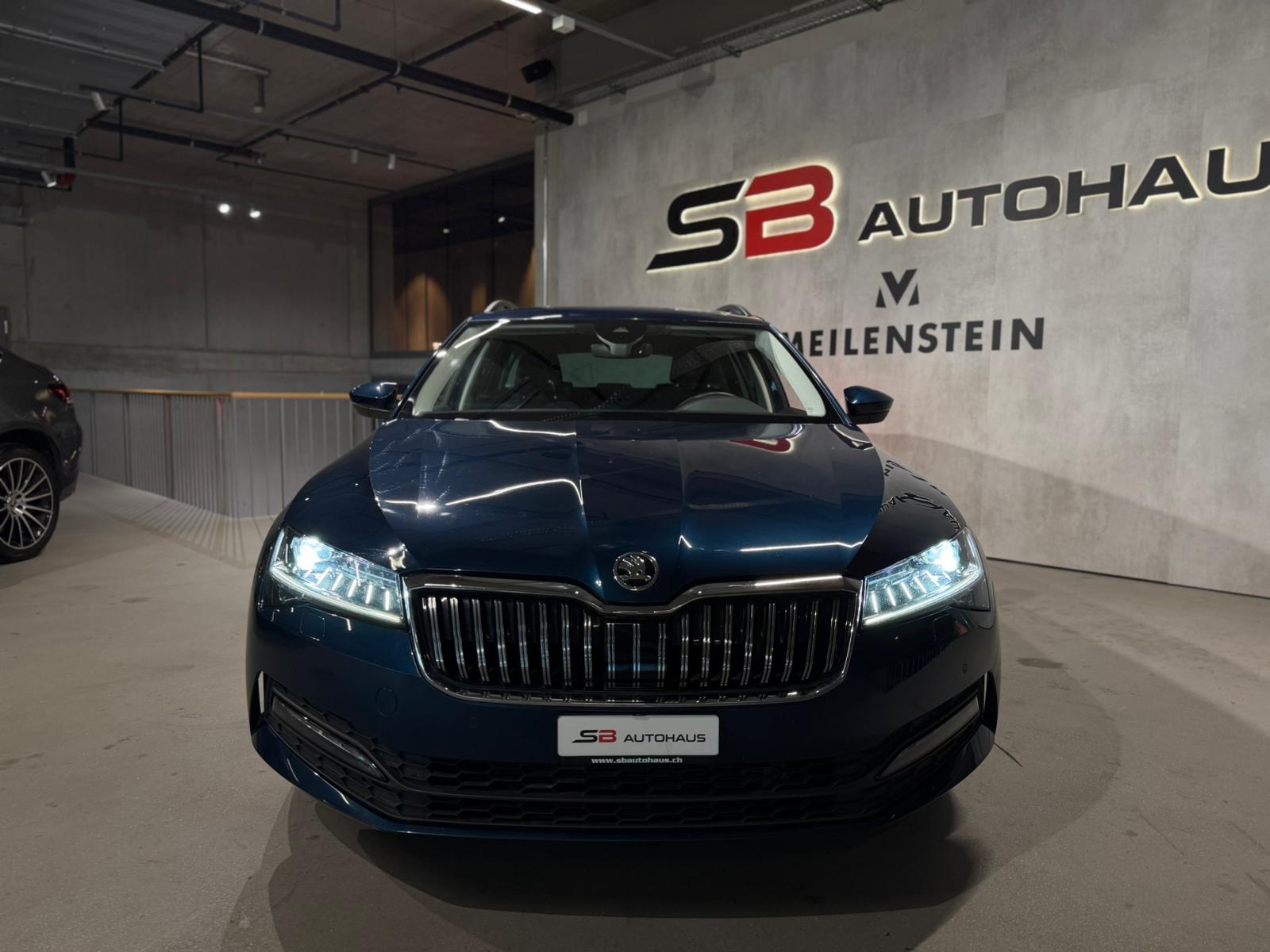 SKODA Superb Combi 2.0 TDi Ambition DSG-showroom-element-3
