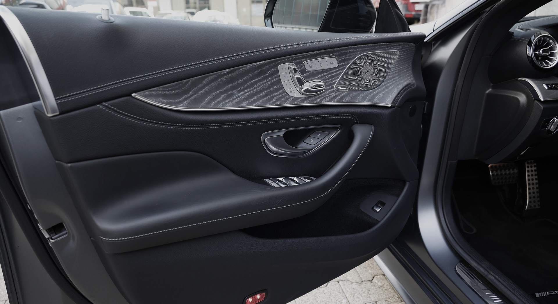 MERCEDES-BENZ CLS 53 AMG 4 Matic+-image-13