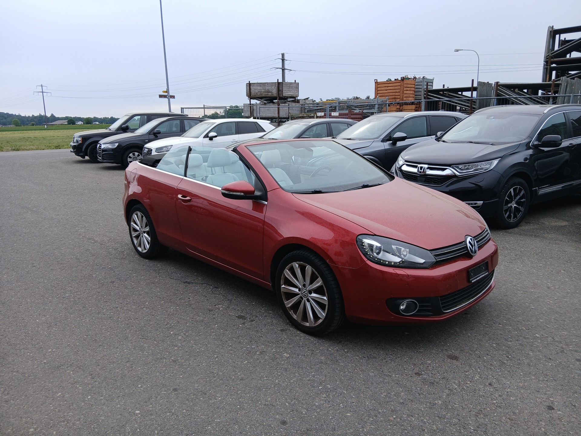 VW Golf Cabrio 2.0 TDI BMT DSG-image-2