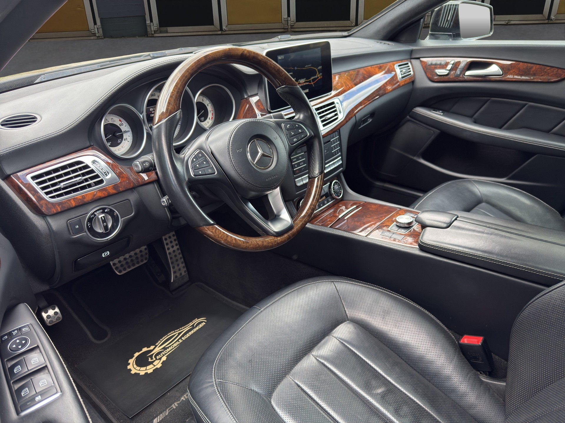 MERCEDES-BENZ CLS 400 V6 AMG Line-image-8