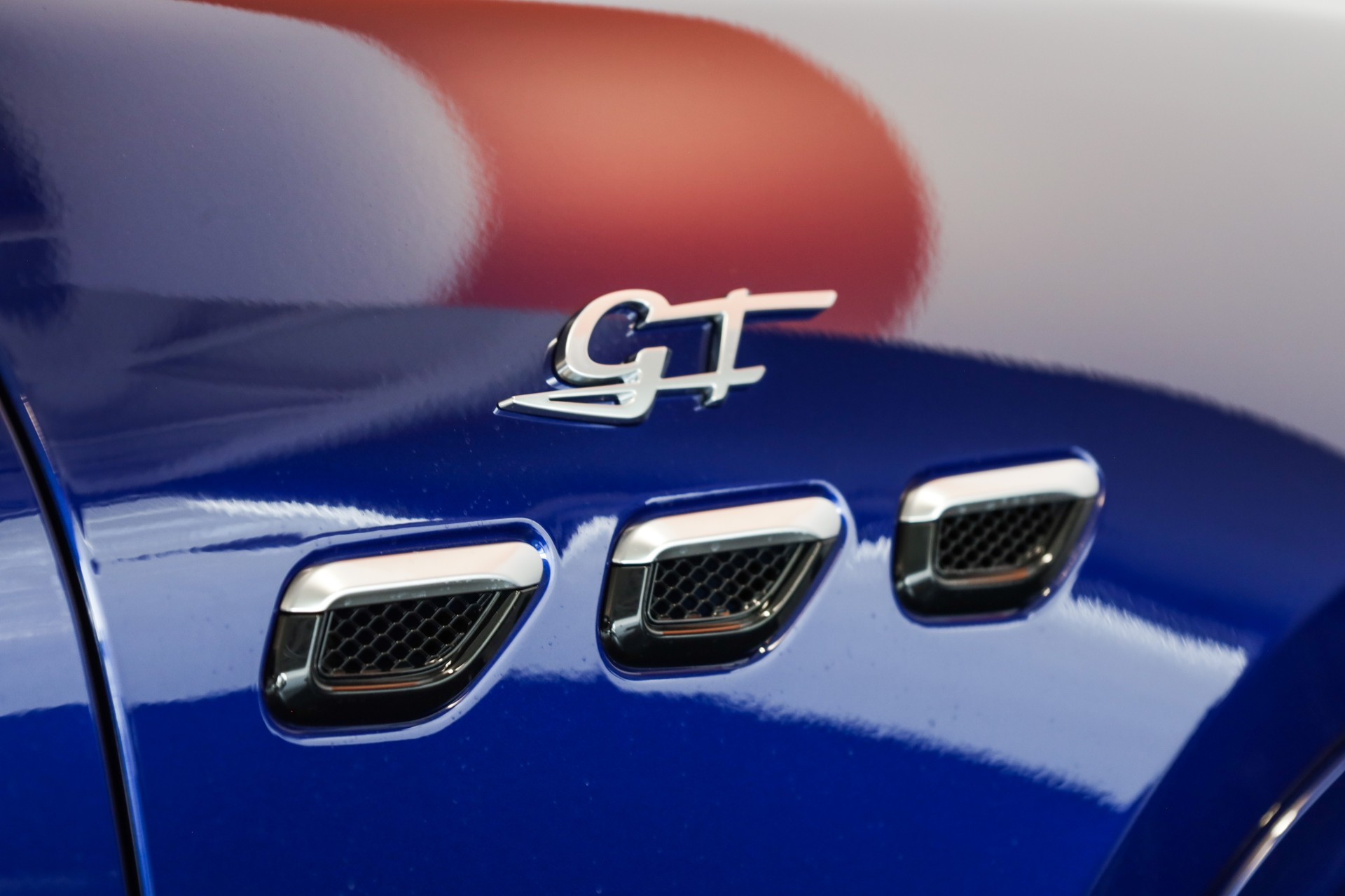 MASERATI Grecale 2.0 MHEV GT Hybrid Automatica-image-9