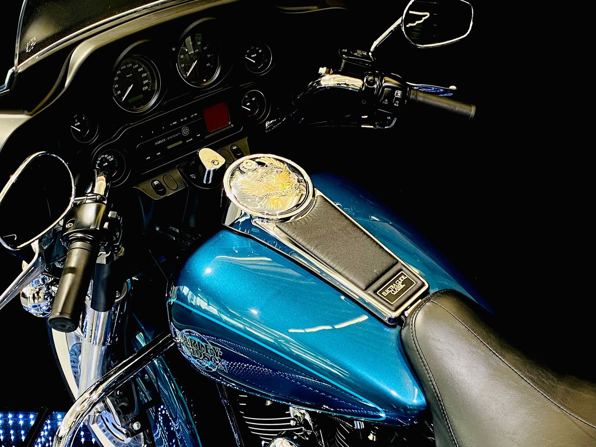 HARLEY-DAVIDSON FLHTCI Electra Glide Classic-image-6