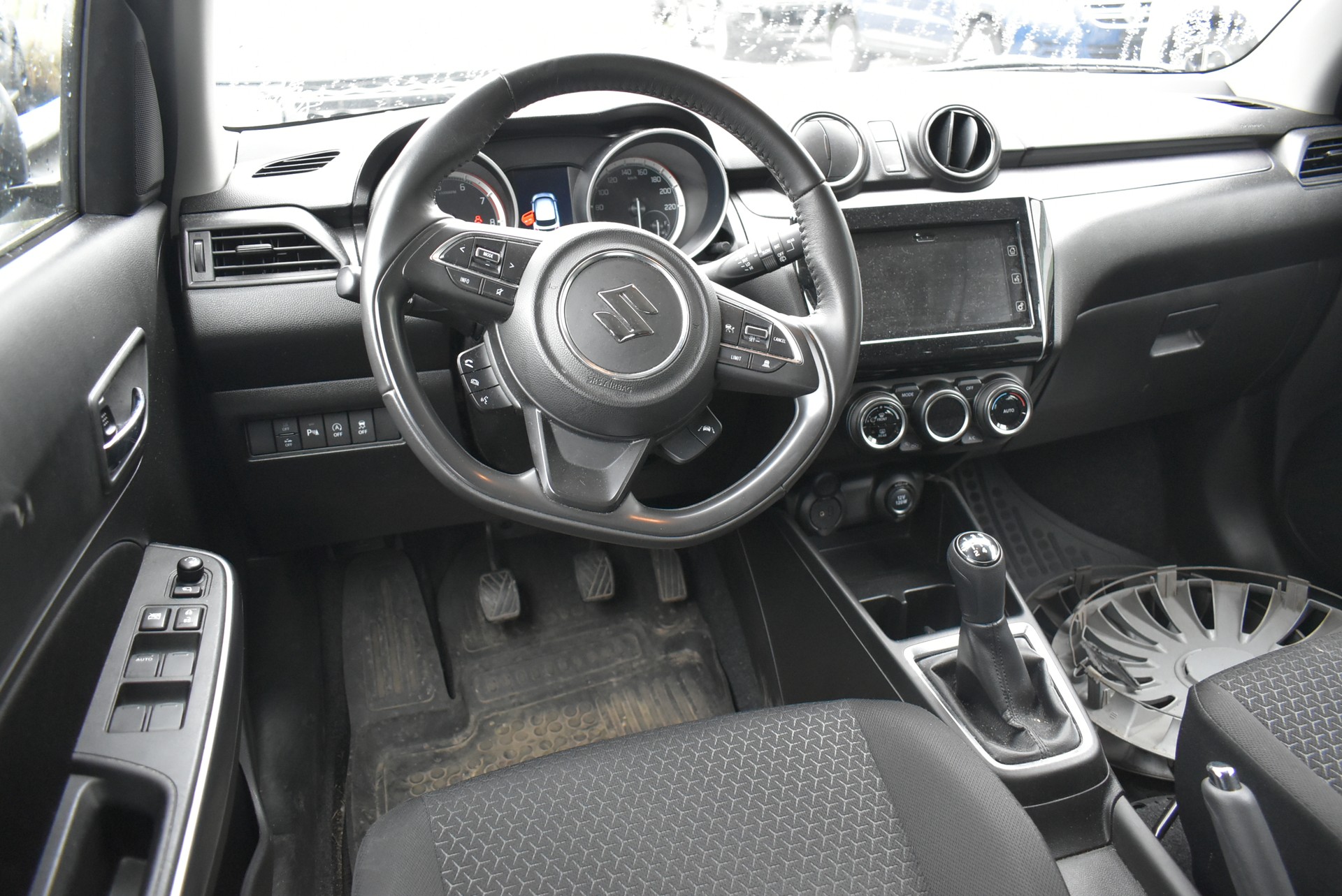 SUZUKI Swift 1.2i Piz Sulai Top Hybrid Allgrip 4x4-image-6