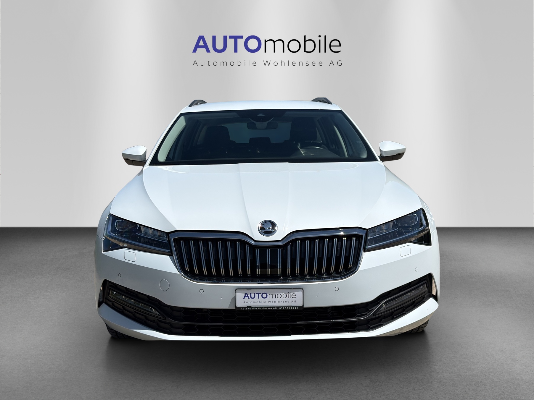 SKODA Superb Combi 2.0 TDi Ambition DSG-showroom-element-2
