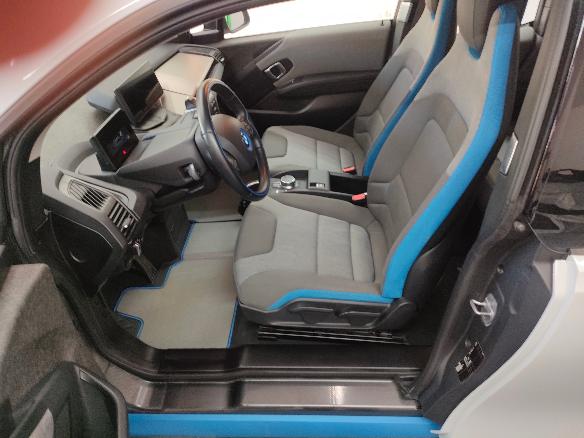 BMW i3 (94Ah)-image-9