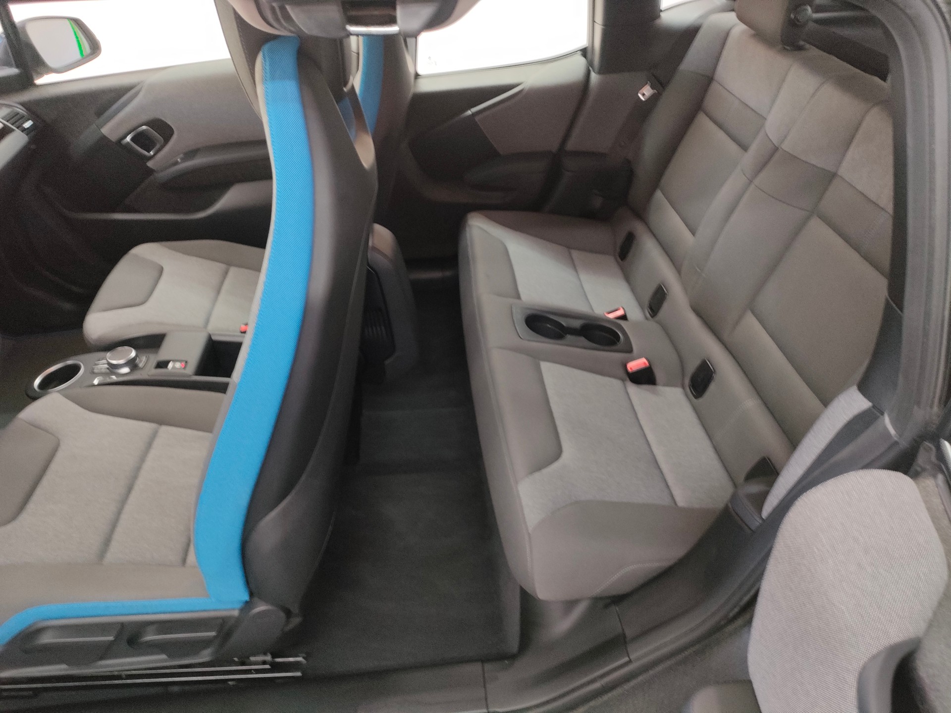 BMW i3 (94Ah)-image-11