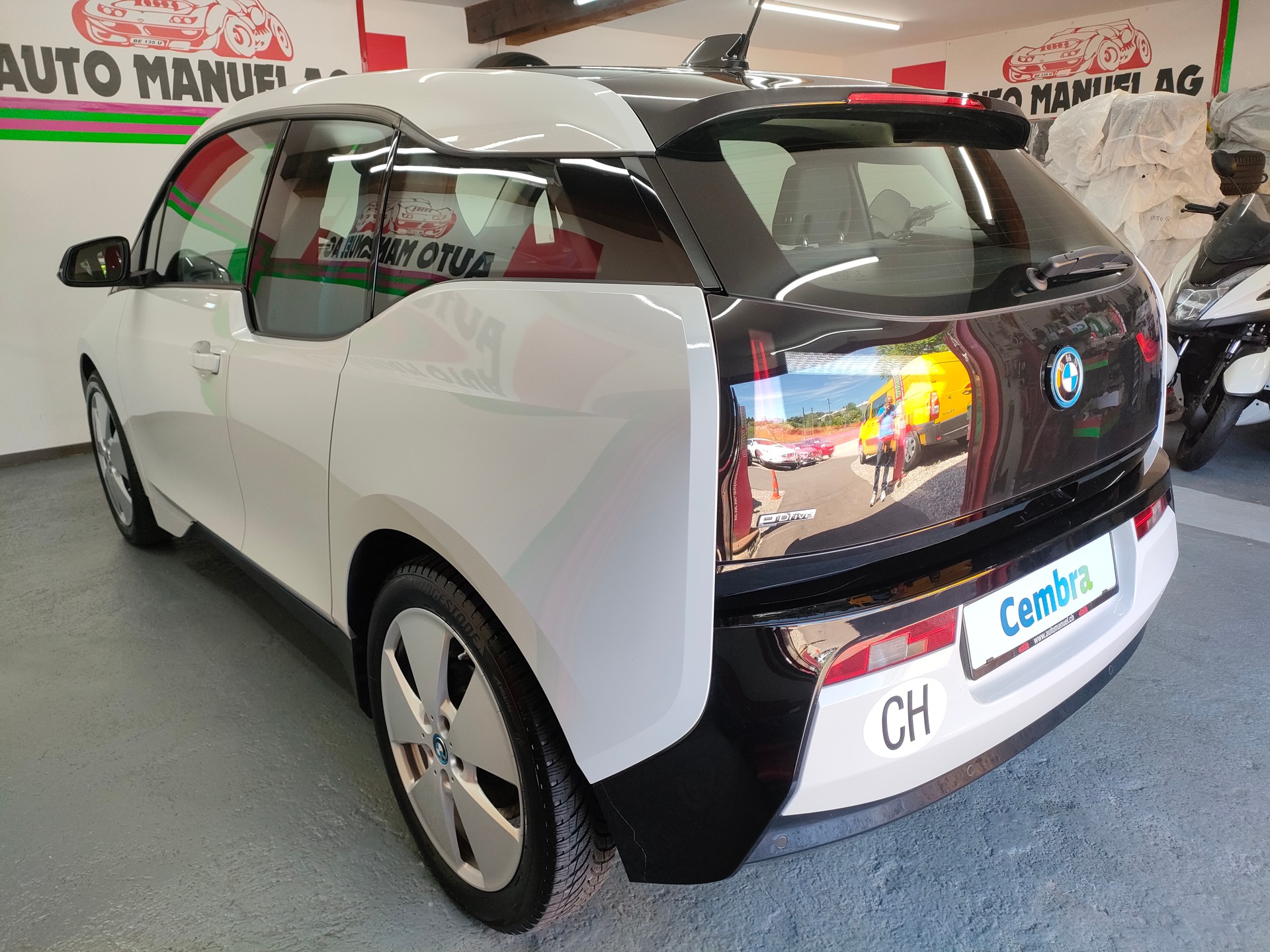 BMW i3 (94Ah)-image-6