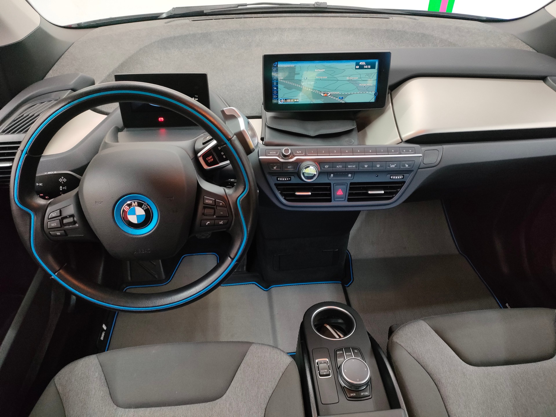 BMW i3 (94Ah)-image-8
