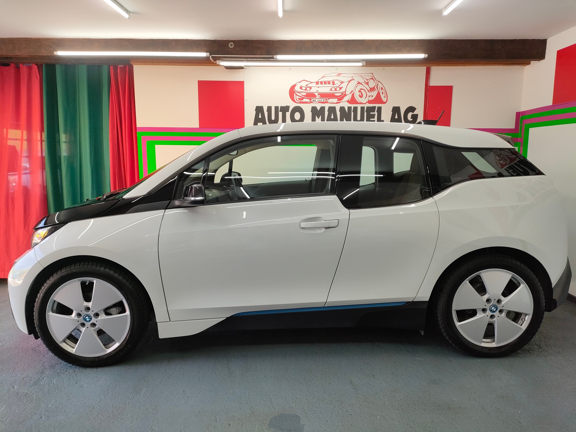 BMW i3 (94Ah)-image-3