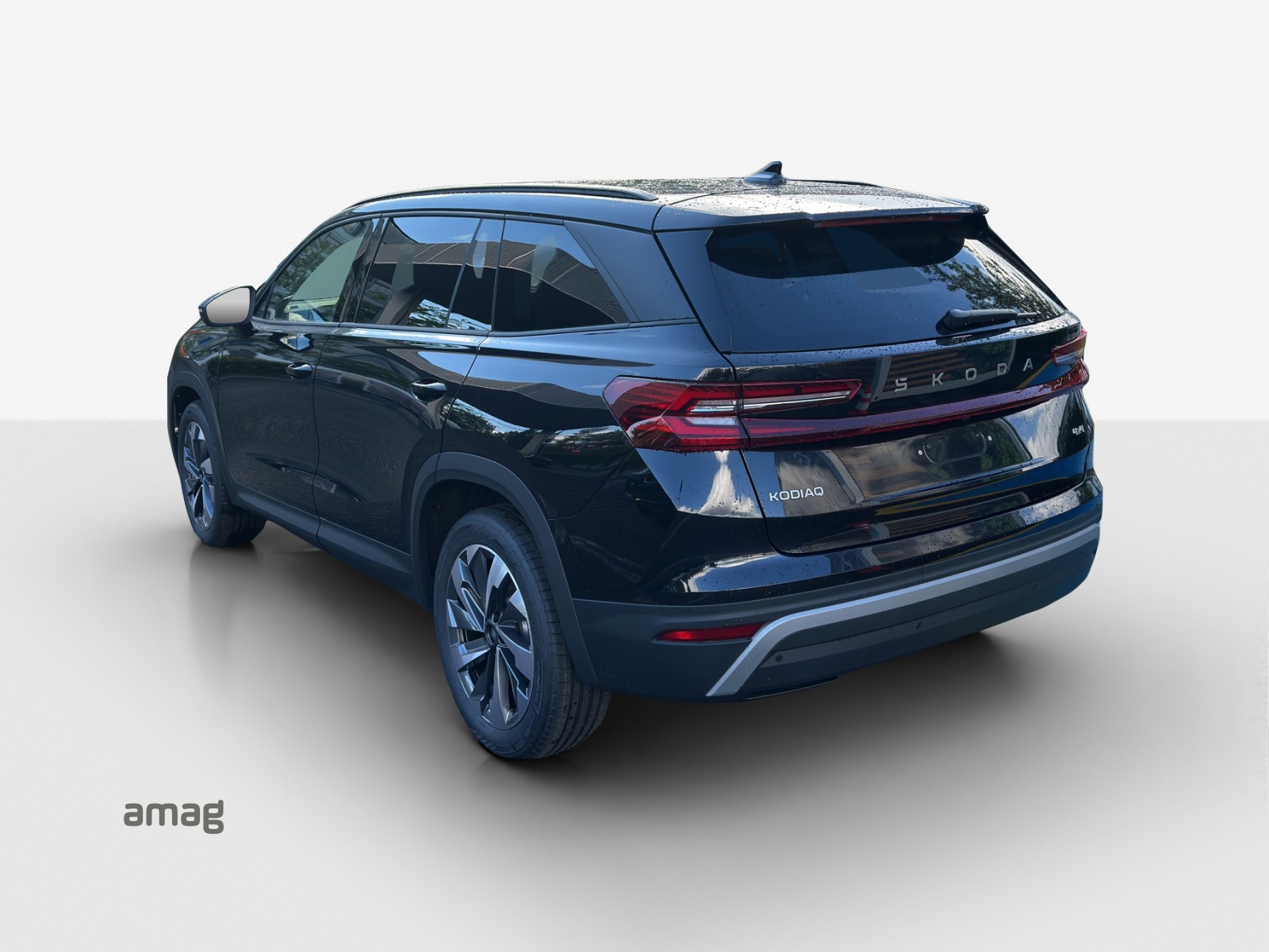 SKODA Kodiaq 2.0 TSI Dynamic 4x4-showroom-element-2