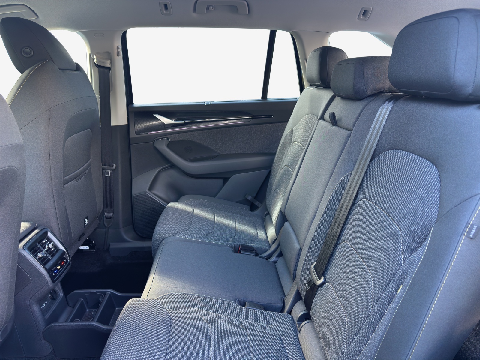 SKODA Kodiaq 2.0 TSI Dynamic 4x4-image-11