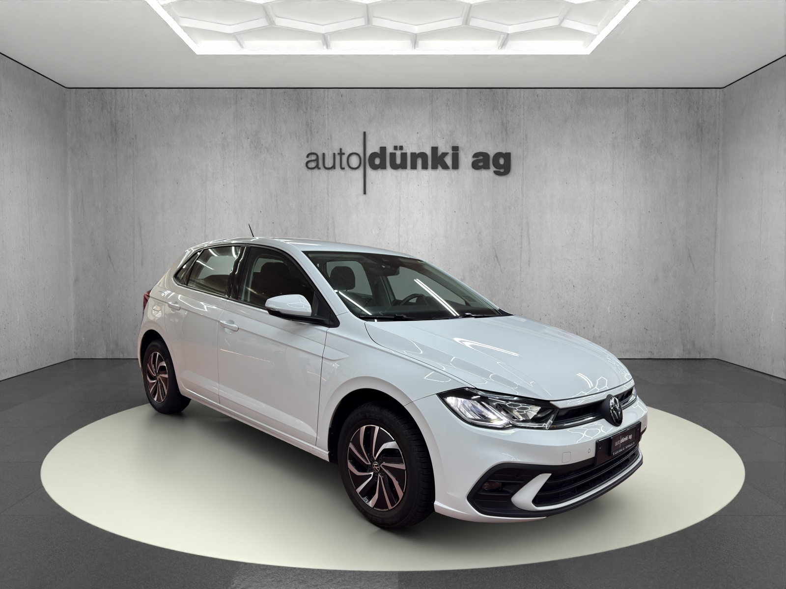 VW Polo 1.0 TSI Life DSG-image-5