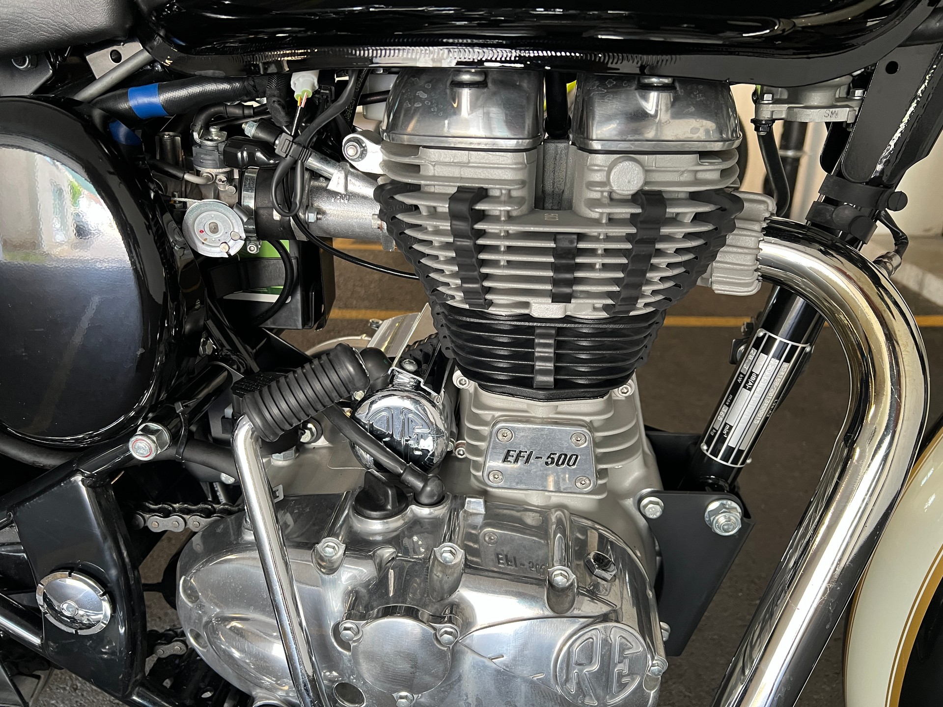 ROYAL ENFIELD Classic 500i EFI-image-4
