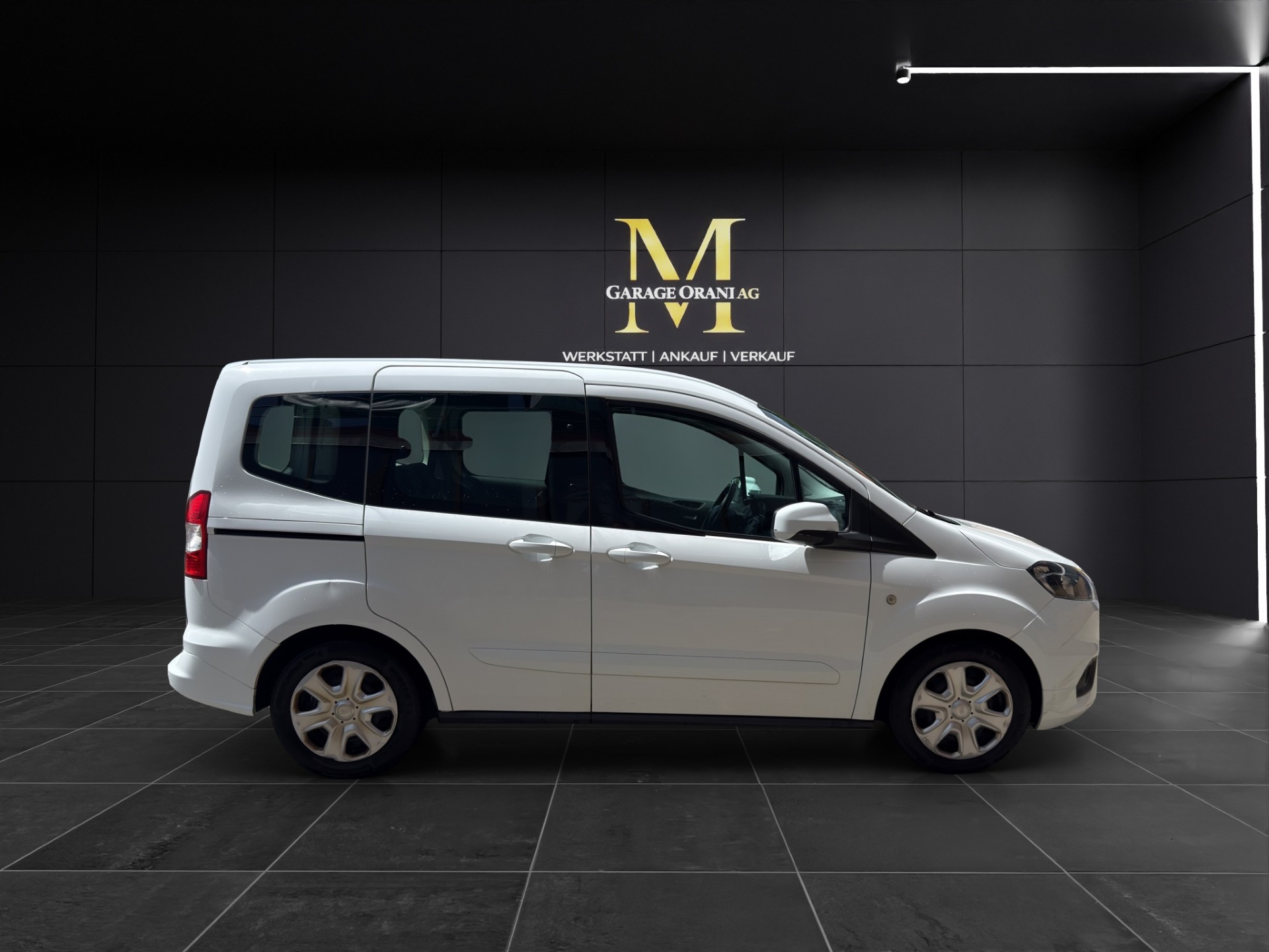 FORD Tourneo Courier 1.0 SCTi Titanium-image-5