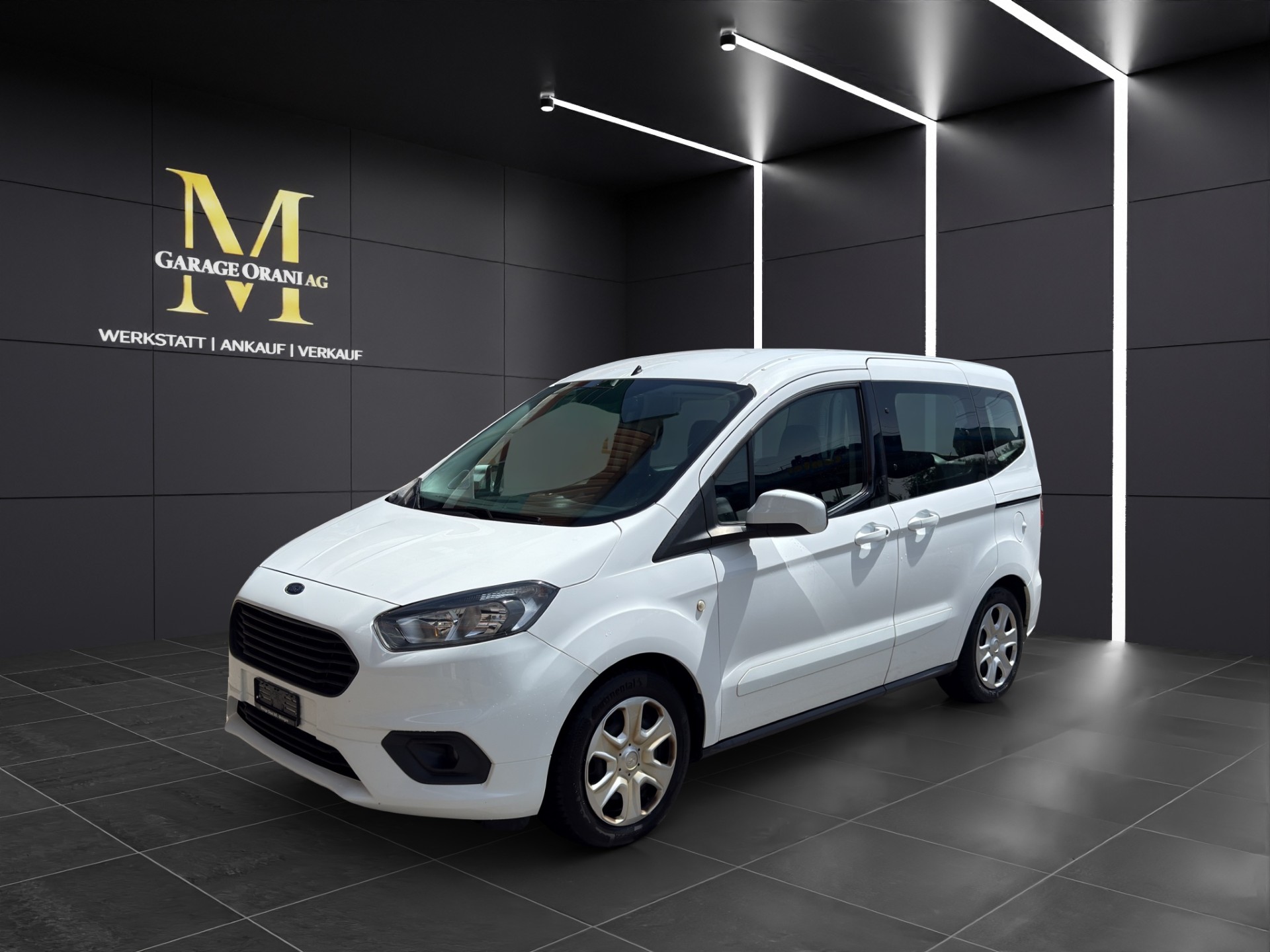 FORD Tourneo Courier 1.0 SCTi Titanium