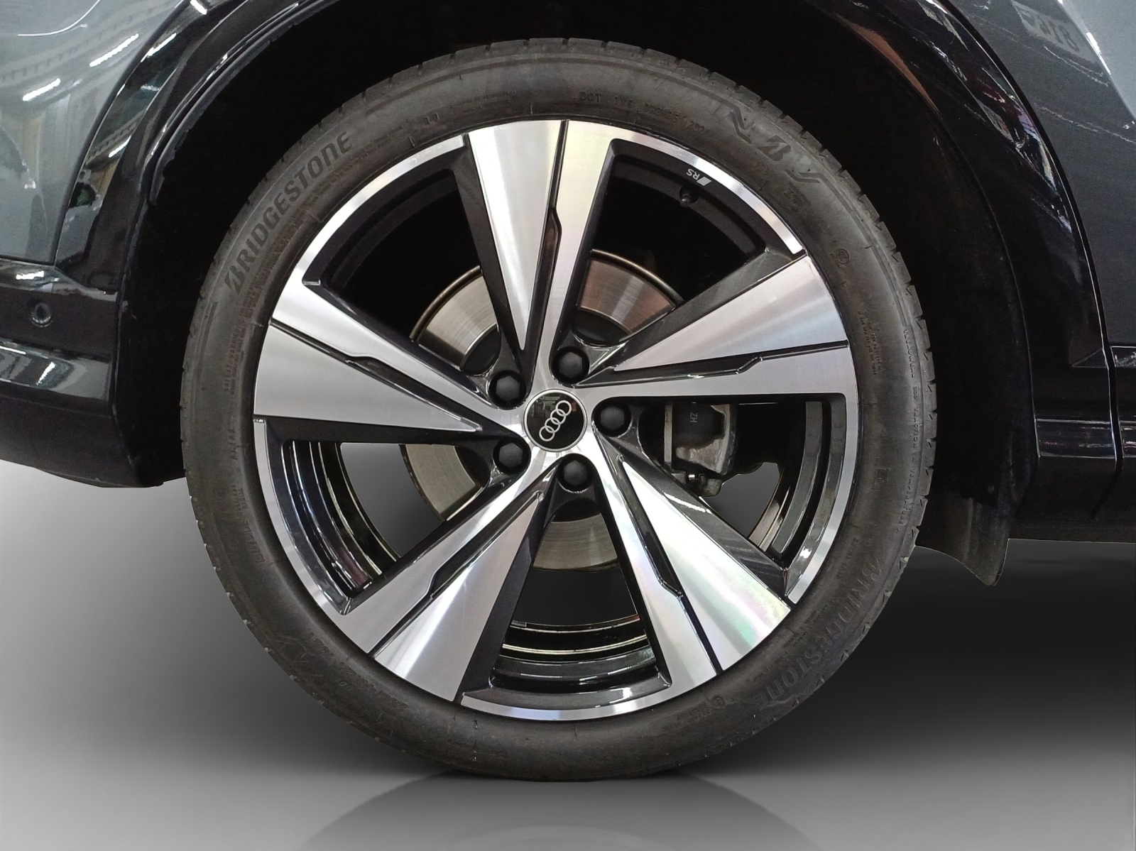 AUDI Q5 TDI quattro 150 kW S-tronic-image-15